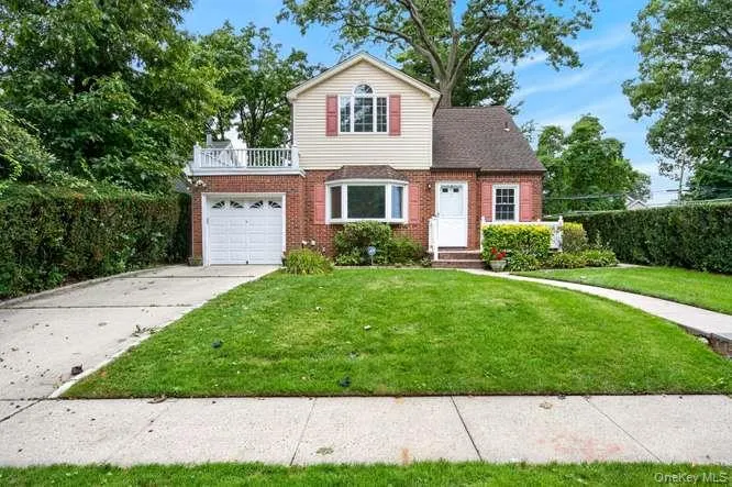 48 Maple Drive, North Hempstead, NY, 3 Bedrooms Bedrooms, 8 Rooms Rooms,2 BathroomsBathrooms,Residential,For Rent,Maple,0,1053773 48 Maple Drive, North Hempstead, NY, 3 Bedrooms Bedrooms, 8 Rooms Rooms,2 BathroomsBathrooms,Residential,For Rent,Maple,0,1053773