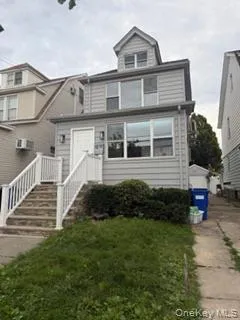 149-36 18th Avenue, New York, NY, 3 Bedrooms Bedrooms, 6 Rooms Rooms,1 BathroomBathrooms,Residential,For Rent,18th,0,1053776 149-36 18th Avenue, New York, NY, 3 Bedrooms Bedrooms, 6 Rooms Rooms,1 BathroomBathrooms,Residential,For Rent,18th,0,1053776