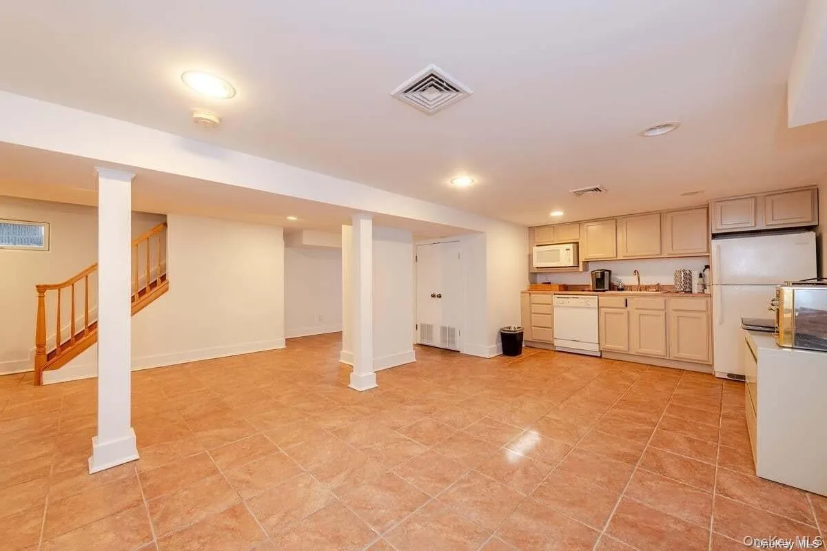 1904 New York Avenue, Huntington, NY, ,Commercial Lease,For Rent,New York,0,1053777 1904 New York Avenue, Huntington, NY, ,Commercial Lease,For Rent,New York,0,1053777