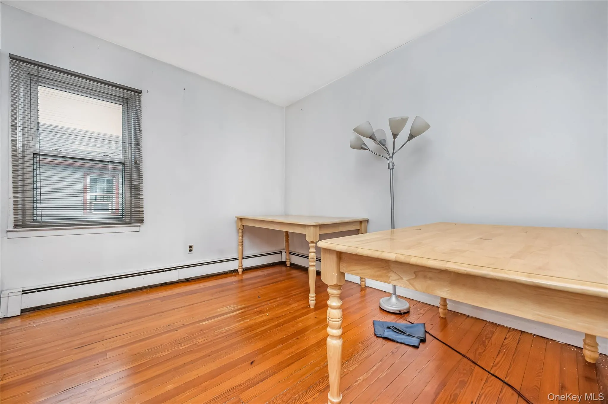 121 Cochran Place, Hempstead, NY, 4 Bedrooms Bedrooms, 10 Rooms Rooms,2 BathroomsBathrooms,Residential,For Rent,Cochran,0,1053795 121 Cochran Place, Hempstead, NY, 4 Bedrooms Bedrooms, 10 Rooms Rooms,2 BathroomsBathrooms,Residential,For Rent,Cochran,0,1053795