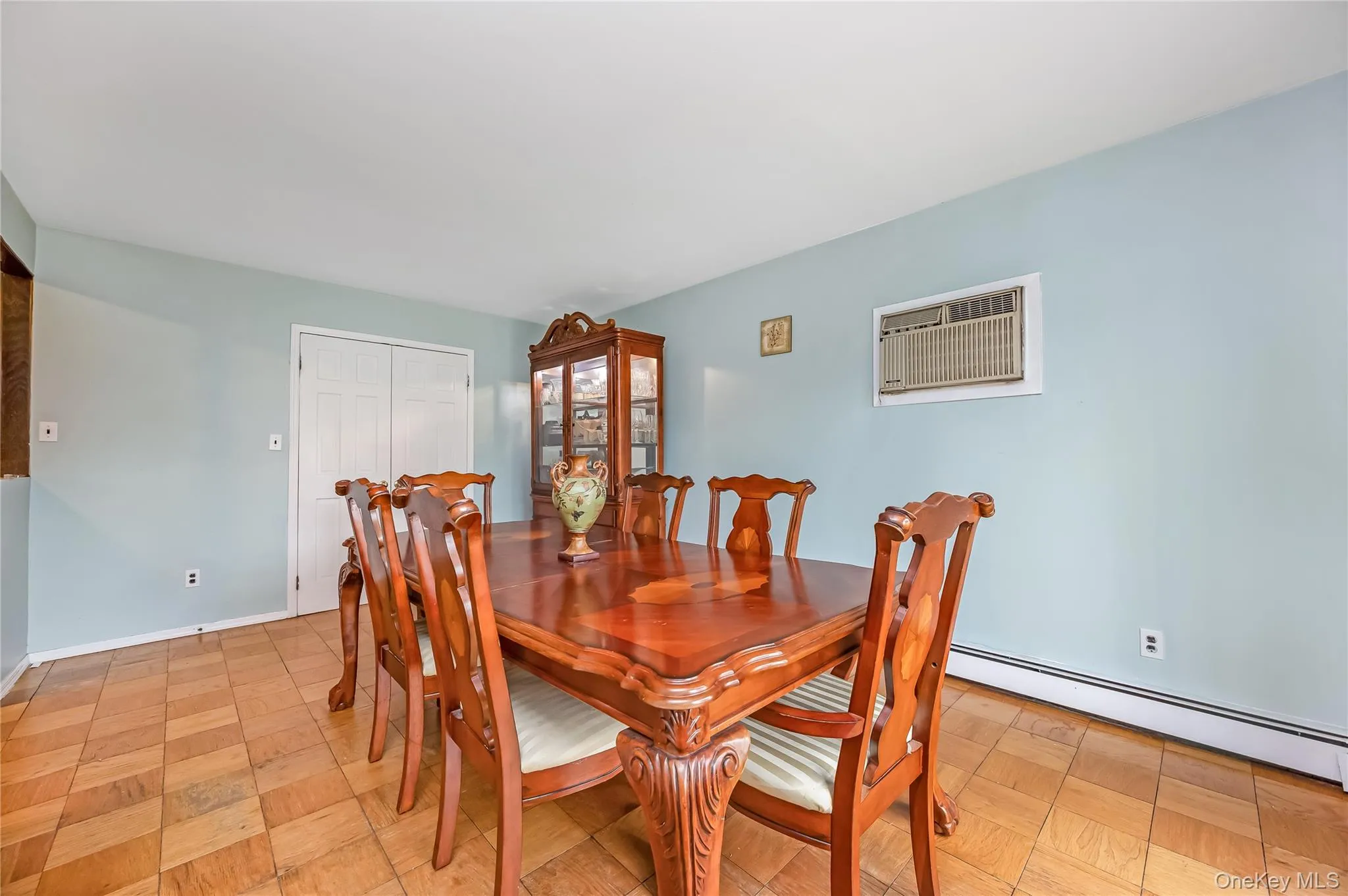 121 Cochran Place, Hempstead, NY, 4 Bedrooms Bedrooms, 10 Rooms Rooms,2 BathroomsBathrooms,Residential,For Rent,Cochran,0,1053795 121 Cochran Place, Hempstead, NY, 4 Bedrooms Bedrooms, 10 Rooms Rooms,2 BathroomsBathrooms,Residential,For Rent,Cochran,0,1053795