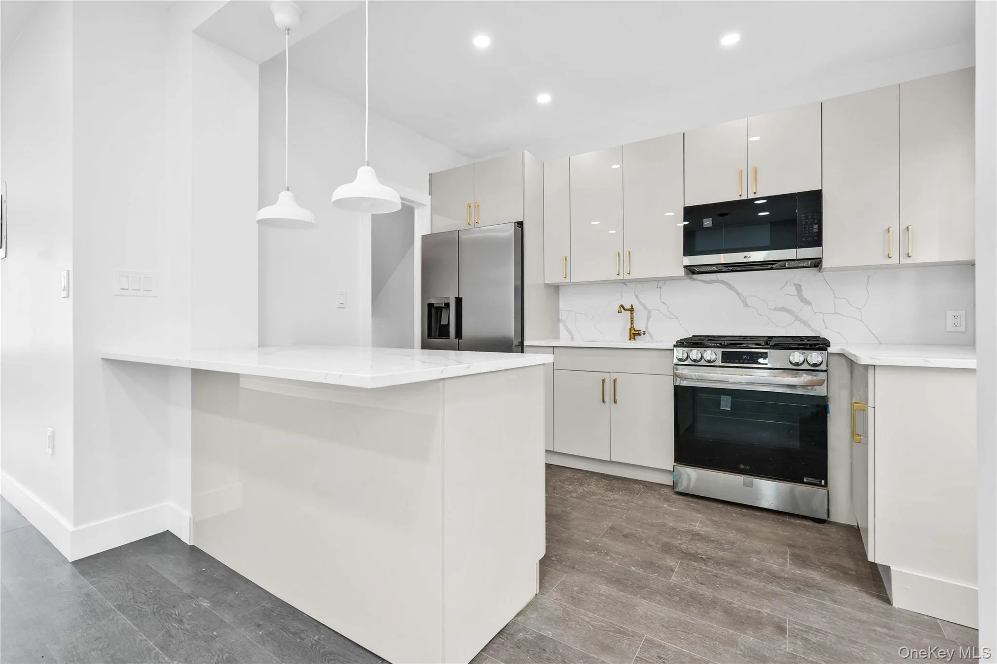 113-22 204th Street, New York, NY, 3 Bedrooms Bedrooms, 6 Rooms Rooms,3 BathroomsBathrooms,Residential,For Rent,204th,0,1053797 113-22 204th Street, New York, NY, 3 Bedrooms Bedrooms, 6 Rooms Rooms,3 BathroomsBathrooms,Residential,For Rent,204th,0,1053797
