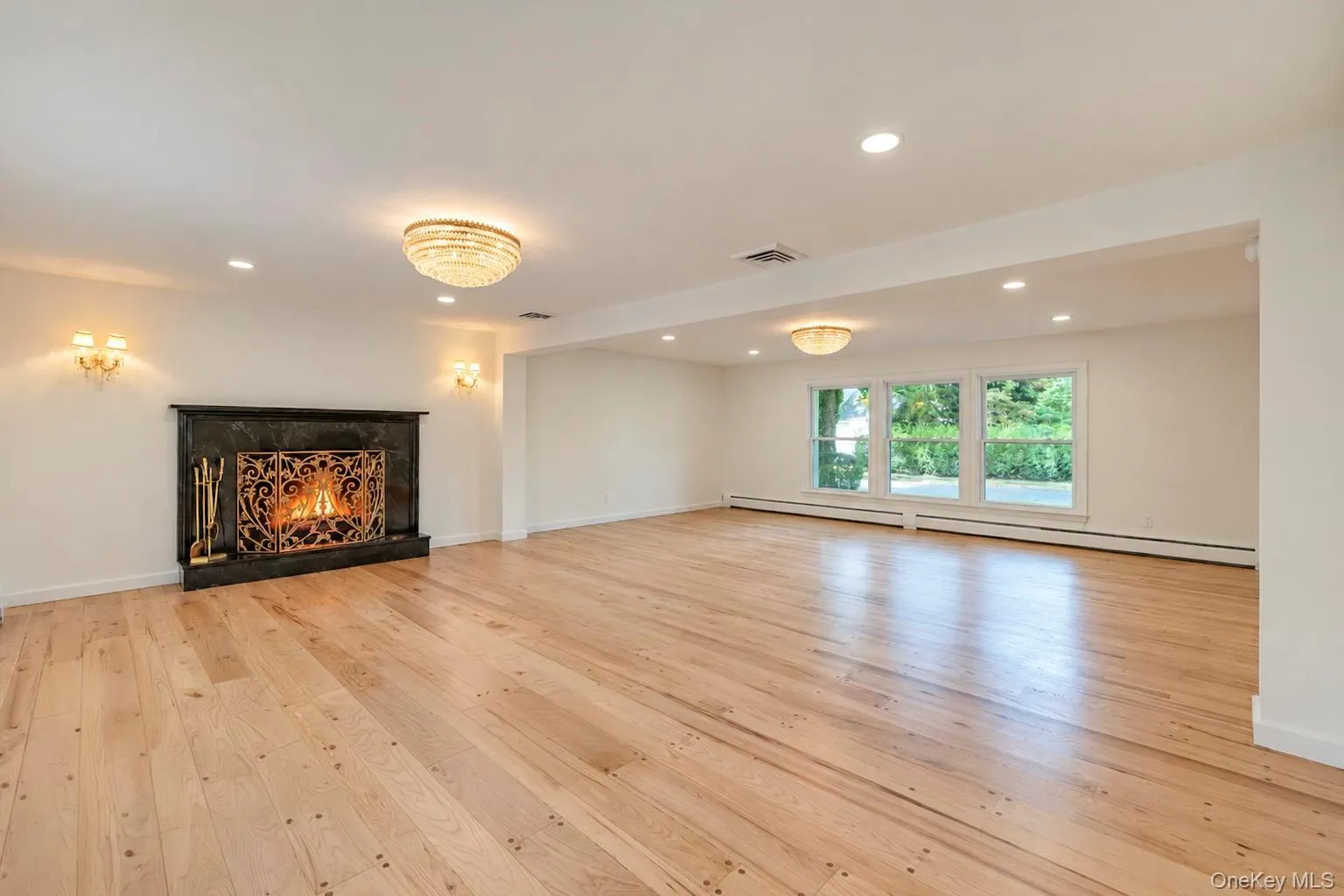 12 Arleigh Road, North Hempstead, NY, 5 Bedroom Bedrooms, 12 Room Rooms,3 BathroomBathrooms,Residential Lease,For Rent,Arleigh,0,1053798 12 Arleigh Road, North Hempstead, NY, 5 Bedroom Bedrooms, 12 Room Rooms,3 BathroomBathrooms,Residential Lease,For Rent,Arleigh,0,1053798