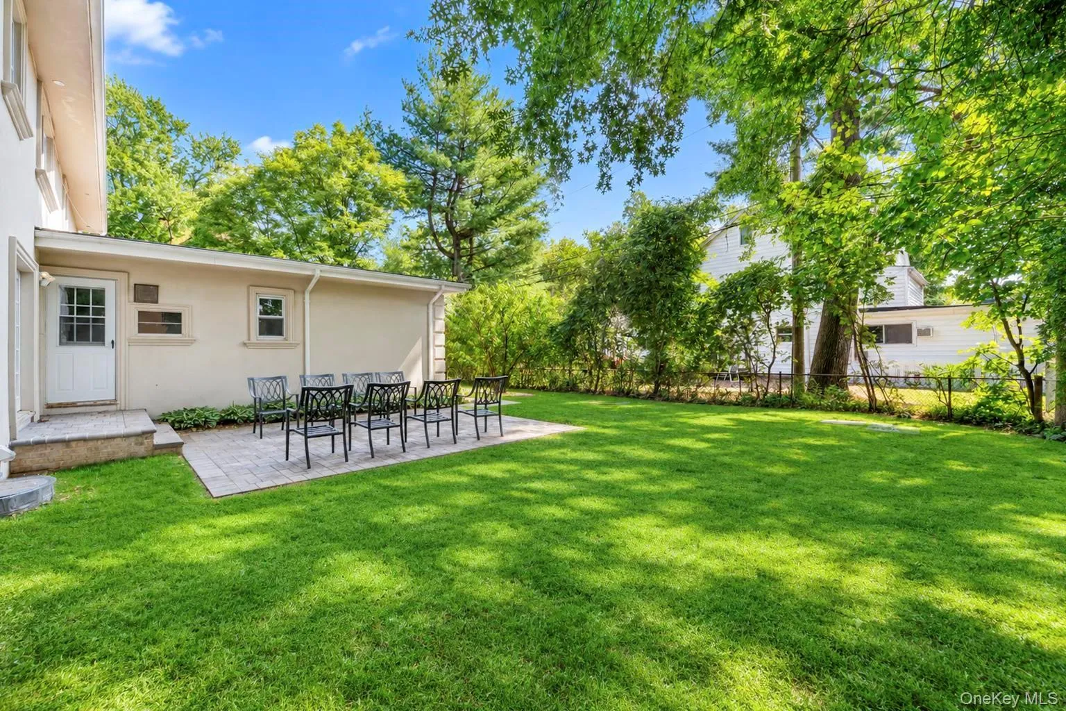 12 Arleigh Road, North Hempstead, NY, 5 Bedroom Bedrooms, 12 Room Rooms,3 BathroomBathrooms,Residential Lease,For Rent,Arleigh,0,1053798 12 Arleigh Road, North Hempstead, NY, 5 Bedroom Bedrooms, 12 Room Rooms,3 BathroomBathrooms,Residential Lease,For Rent,Arleigh,0,1053798