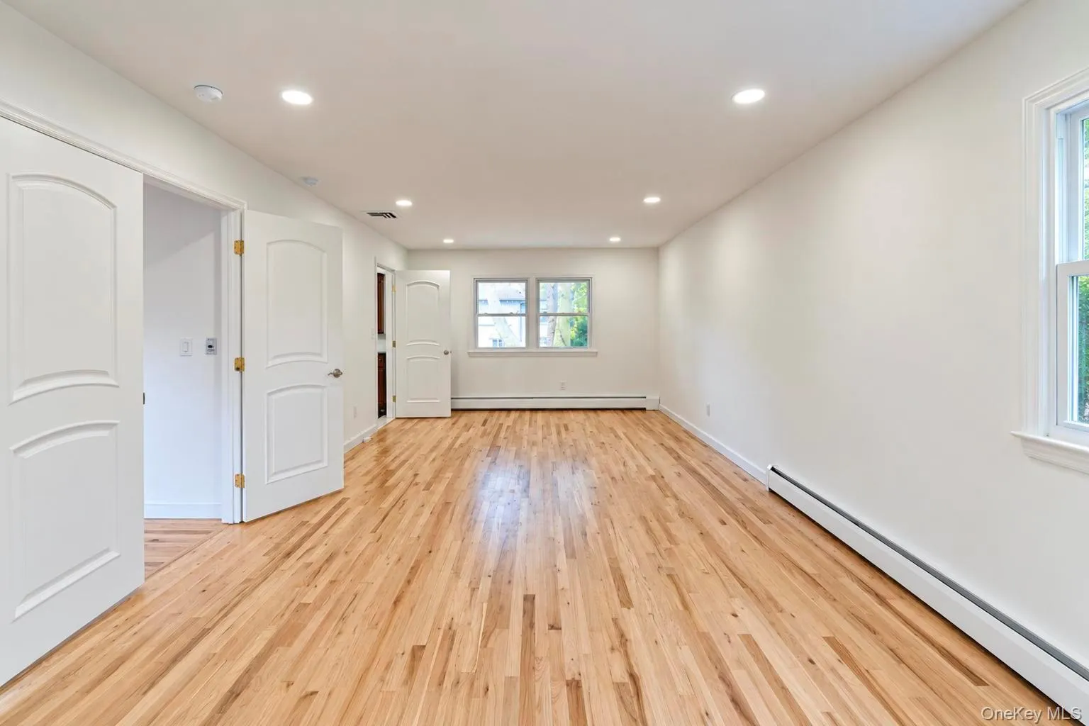 12 Arleigh Road, North Hempstead, NY, 5 Bedroom Bedrooms, 12 Room Rooms,3 BathroomBathrooms,Residential Lease,For Rent,Arleigh,0,1053798 12 Arleigh Road, North Hempstead, NY, 5 Bedroom Bedrooms, 12 Room Rooms,3 BathroomBathrooms,Residential Lease,For Rent,Arleigh,0,1053798