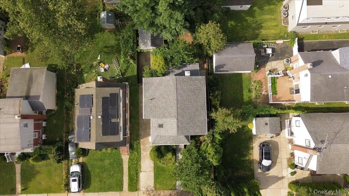 973 3rd Street, North Hempstead, NY, 4 Bedrooms Bedrooms, 6 Rooms Rooms,3 BathroomsBathrooms,Residential,For Rent,3rd,0,1053805 973 3rd Street, North Hempstead, NY, 4 Bedrooms Bedrooms, 6 Rooms Rooms,3 BathroomsBathrooms,Residential,For Rent,3rd,0,1053805