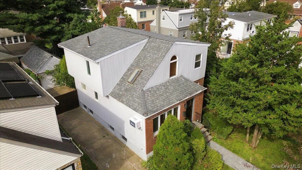 973 3rd Street, North Hempstead, NY, 4 Bedrooms Bedrooms, 6 Rooms Rooms,3 BathroomsBathrooms,Residential,For Rent,3rd,0,1053805 973 3rd Street, North Hempstead, NY, 4 Bedrooms Bedrooms, 6 Rooms Rooms,3 BathroomsBathrooms,Residential,For Rent,3rd,0,1053805