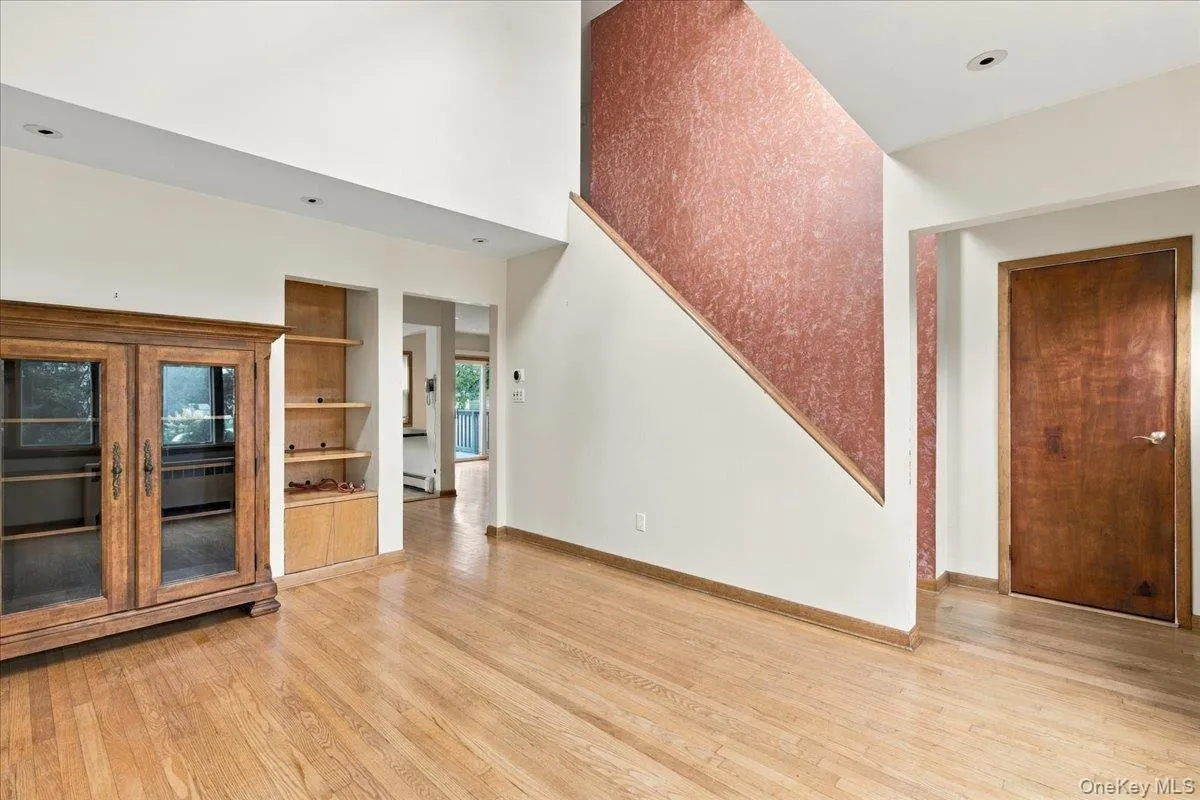973 3rd Street, North Hempstead, NY, 4 Bedrooms Bedrooms, 6 Rooms Rooms,3 BathroomsBathrooms,Residential,For Rent,3rd,0,1053805 973 3rd Street, North Hempstead, NY, 4 Bedrooms Bedrooms, 6 Rooms Rooms,3 BathroomsBathrooms,Residential,For Rent,3rd,0,1053805
