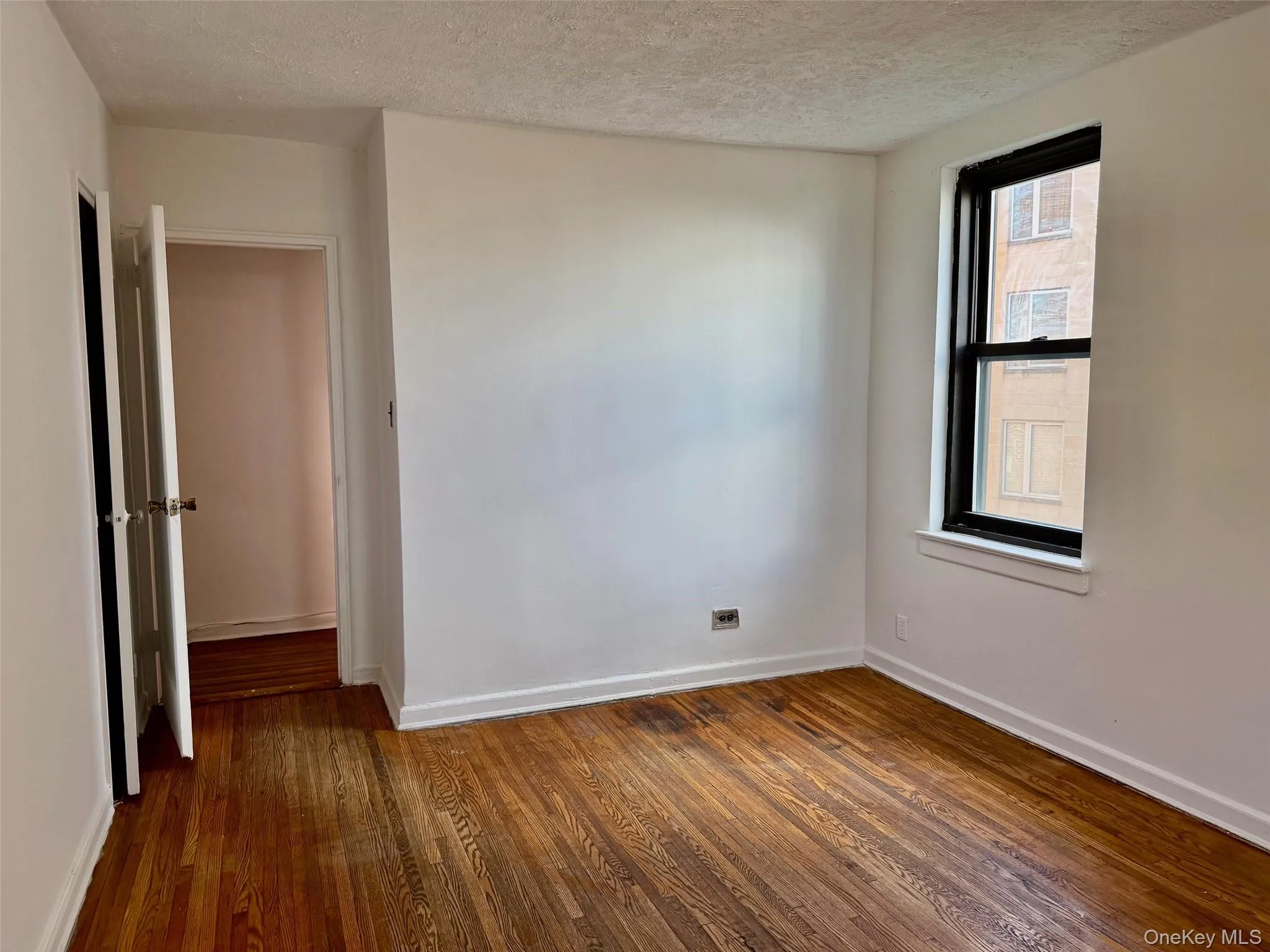 112-24 Northern Boulevard, New York, NY, 2 Bedrooms Bedrooms, 5 Rooms Rooms,1 BathroomBathrooms,Residential,For Rent,Northern,0,1053811 112-24 Northern Boulevard, New York, NY, 2 Bedrooms Bedrooms, 5 Rooms Rooms,1 BathroomBathrooms,Residential,For Rent,Northern,0,1053811