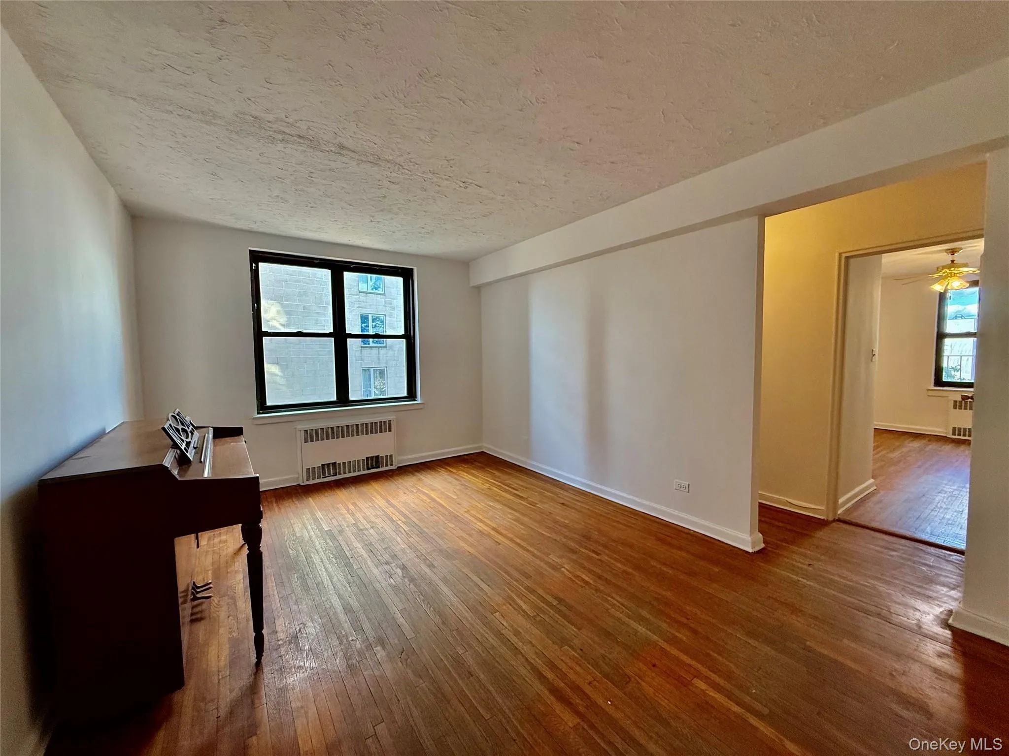 112-24 Northern Boulevard, New York, NY, 2 Bedrooms Bedrooms, 5 Rooms Rooms,1 BathroomBathrooms,Residential,For Rent,Northern,0,1053811 112-24 Northern Boulevard, New York, NY, 2 Bedrooms Bedrooms, 5 Rooms Rooms,1 BathroomBathrooms,Residential,For Rent,Northern,0,1053811