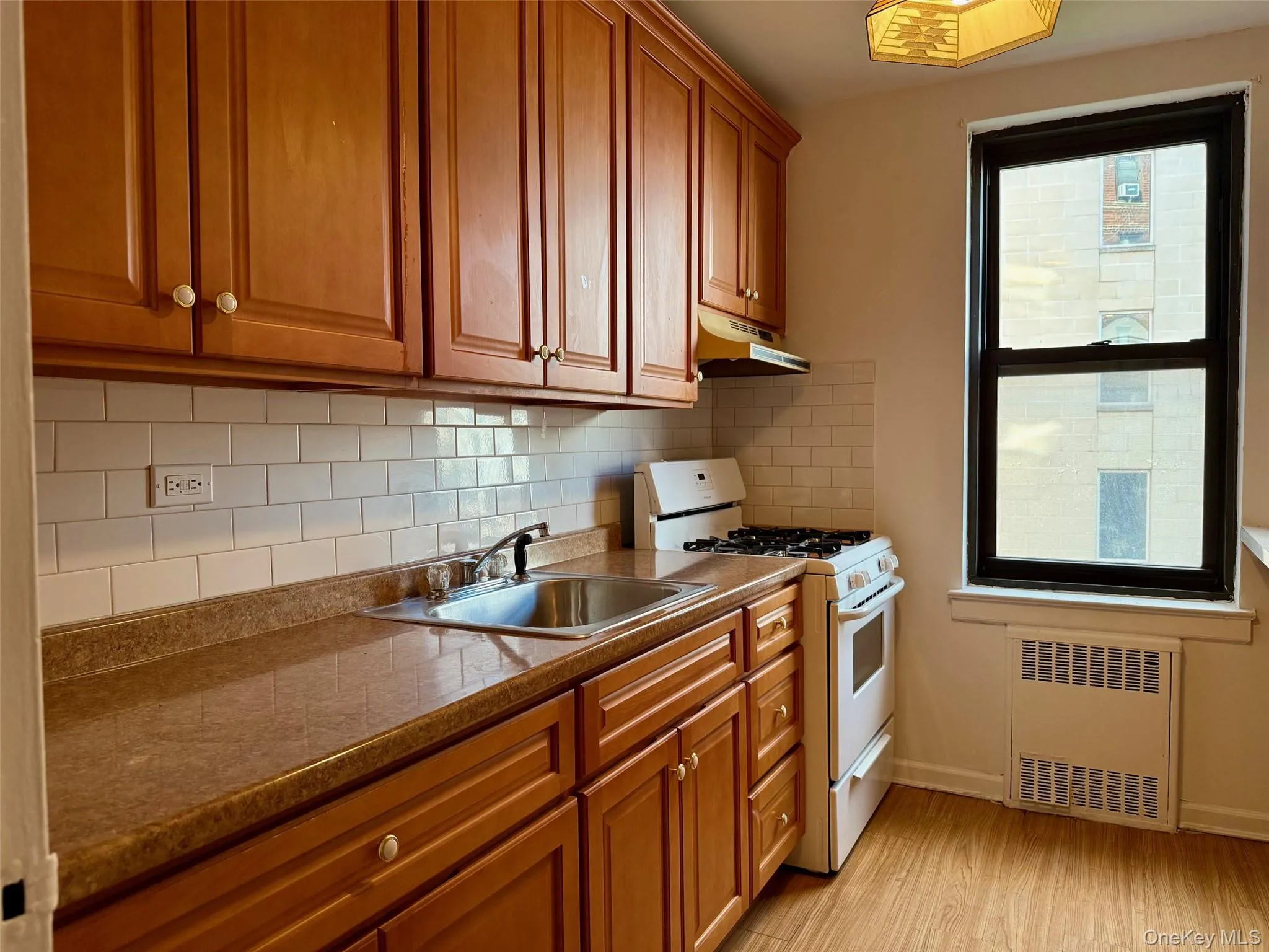 112-24 Northern Boulevard, New York, NY, 2 Bedrooms Bedrooms, 5 Rooms Rooms,1 BathroomBathrooms,Residential,For Rent,Northern,0,1053811 112-24 Northern Boulevard, New York, NY, 2 Bedrooms Bedrooms, 5 Rooms Rooms,1 BathroomBathrooms,Residential,For Rent,Northern,0,1053811
