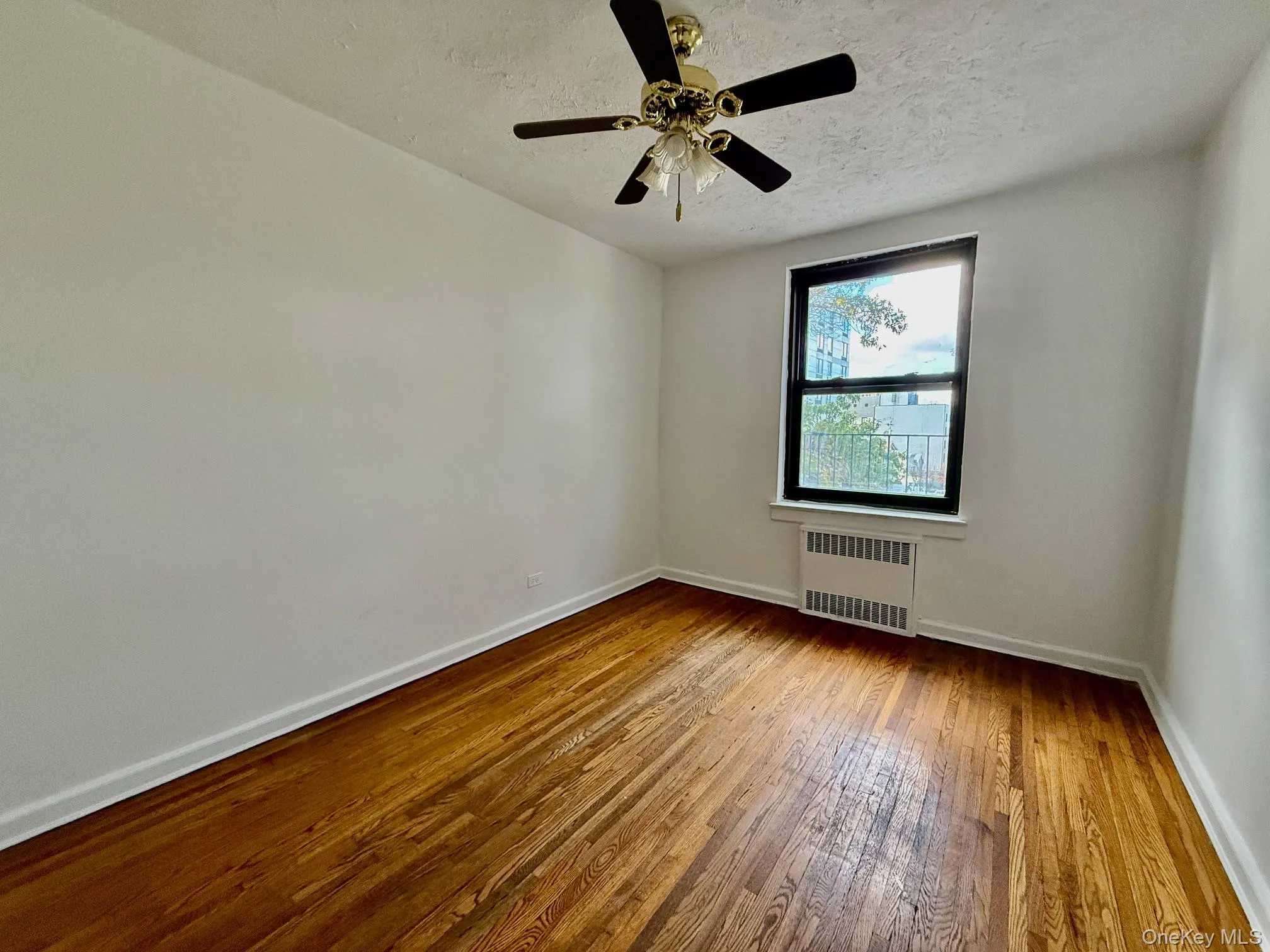 112-24 Northern Boulevard, New York, NY, 2 Bedrooms Bedrooms, 5 Rooms Rooms,1 BathroomBathrooms,Residential,For Rent,Northern,0,1053811 112-24 Northern Boulevard, New York, NY, 2 Bedrooms Bedrooms, 5 Rooms Rooms,1 BathroomBathrooms,Residential,For Rent,Northern,0,1053811