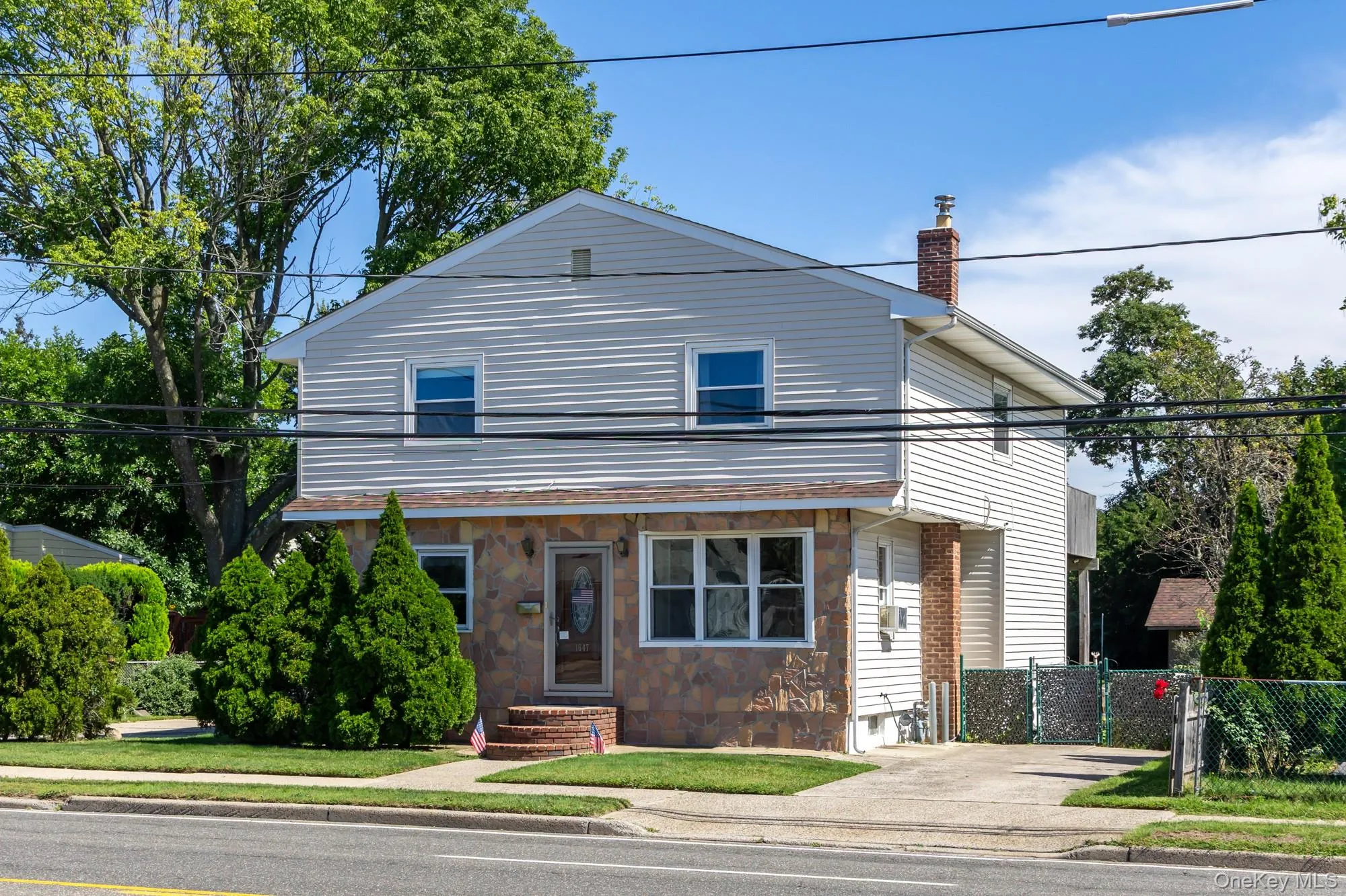 1647 Straight Path, Babylon, NY, 4 Bedrooms Bedrooms, 10 Rooms Rooms,2 BathroomsBathrooms,Residential,For Rent,Straight,0,1053816 1647 Straight Path, Babylon, NY, 4 Bedrooms Bedrooms, 10 Rooms Rooms,2 BathroomsBathrooms,Residential,For Rent,Straight,0,1053816