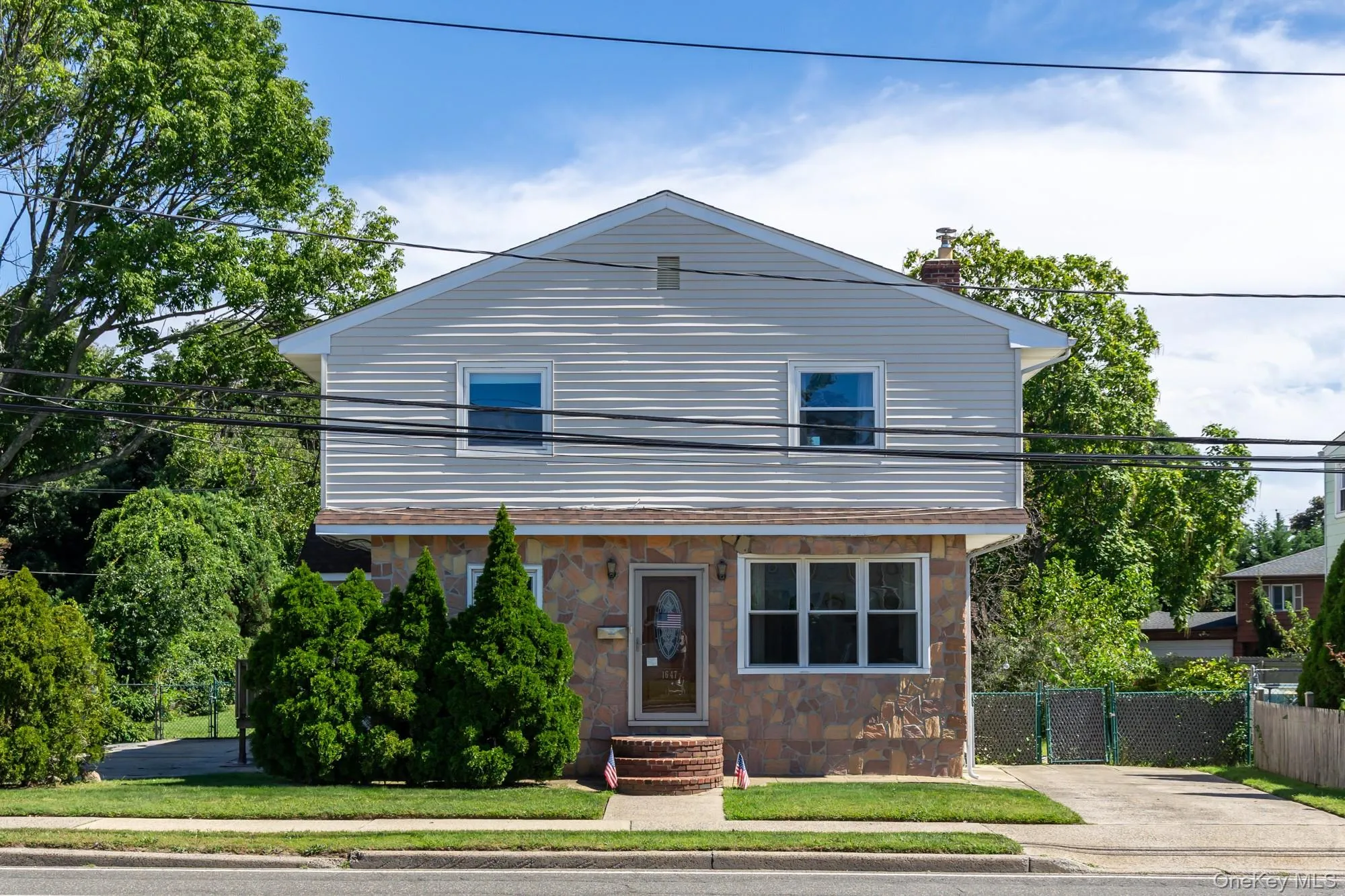 1647 Straight Path, Babylon, NY, 4 Bedrooms Bedrooms, 10 Rooms Rooms,2 BathroomsBathrooms,Residential,For Rent,Straight,0,1053816 1647 Straight Path, Babylon, NY, 4 Bedrooms Bedrooms, 10 Rooms Rooms,2 BathroomsBathrooms,Residential,For Rent,Straight,0,1053816