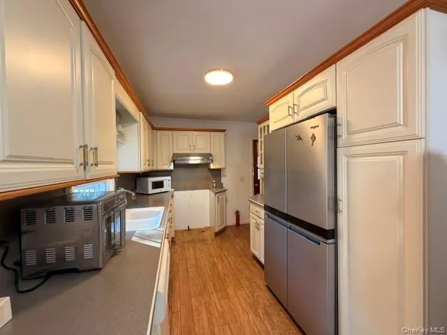 3 Elm Street, Deerpark, NY, 3 Bedrooms Bedrooms, 3 Rooms Rooms,1 BathroomBathrooms,Residential Lease,For Rent,Elm,0,1053822 3 Elm Street, Deerpark, NY, 3 Bedrooms Bedrooms, 3 Rooms Rooms,1 BathroomBathrooms,Residential Lease,For Rent,Elm,0,1053822