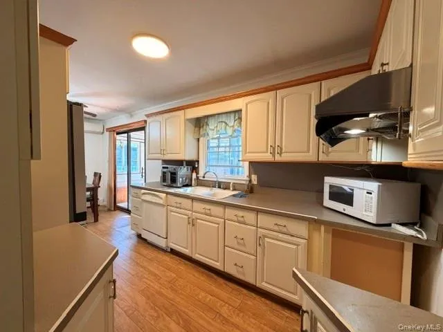 3 Elm Street, Deerpark, NY, 3 Bedrooms Bedrooms, 3 Rooms Rooms,1 BathroomBathrooms,Residential Lease,For Rent,Elm,0,1053822 3 Elm Street, Deerpark, NY, 3 Bedrooms Bedrooms, 3 Rooms Rooms,1 BathroomBathrooms,Residential Lease,For Rent,Elm,0,1053822