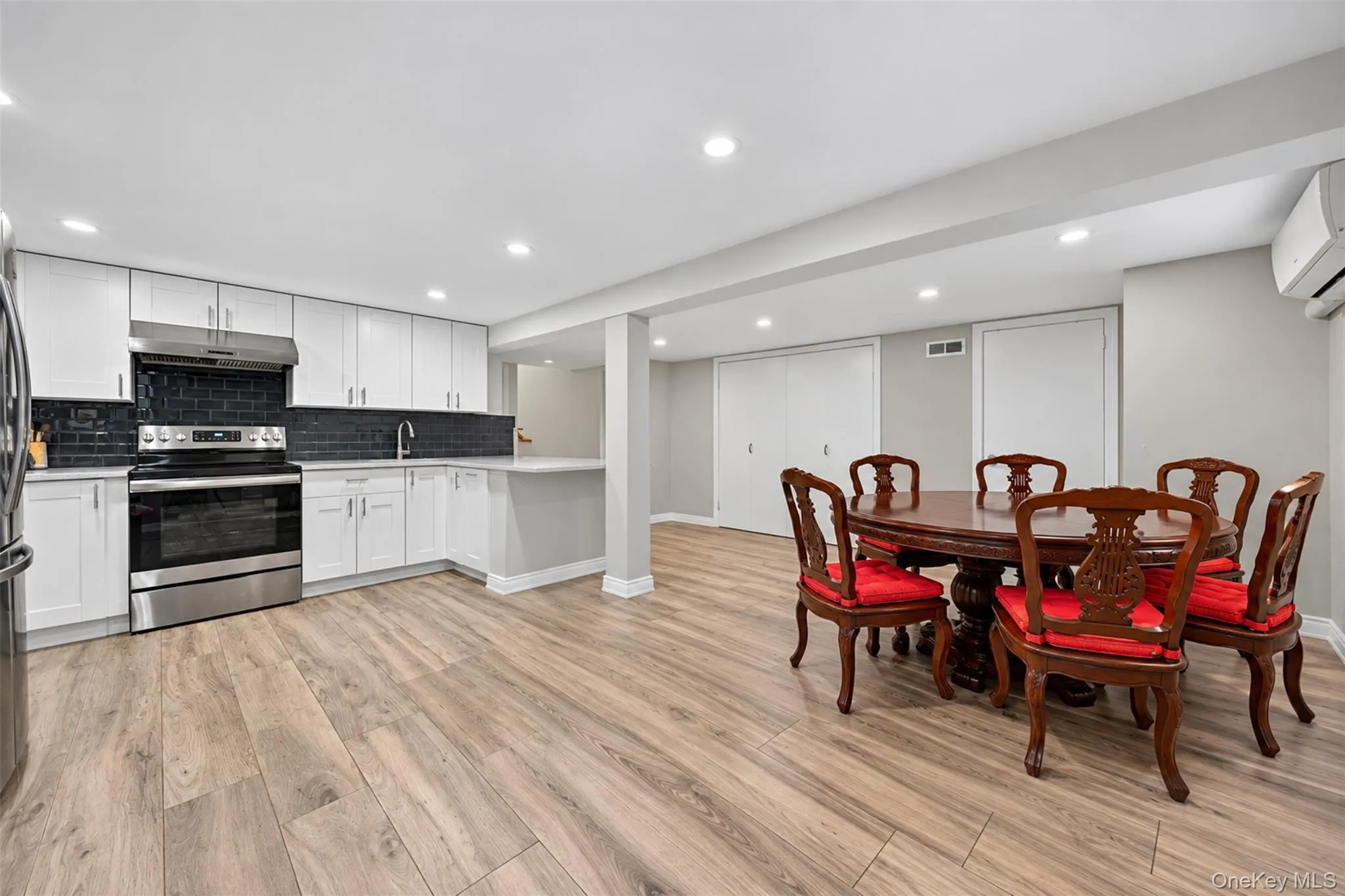 2843 Corporal Kennedy Street, New York, NY, 4 Bedrooms Bedrooms, 10 Rooms Rooms,3 BathroomsBathrooms,Residential,For Rent,Corporal Kennedy,0,1053823 2843 Corporal Kennedy Street, New York, NY, 4 Bedrooms Bedrooms, 10 Rooms Rooms,3 BathroomsBathrooms,Residential,For Rent,Corporal Kennedy,0,1053823
