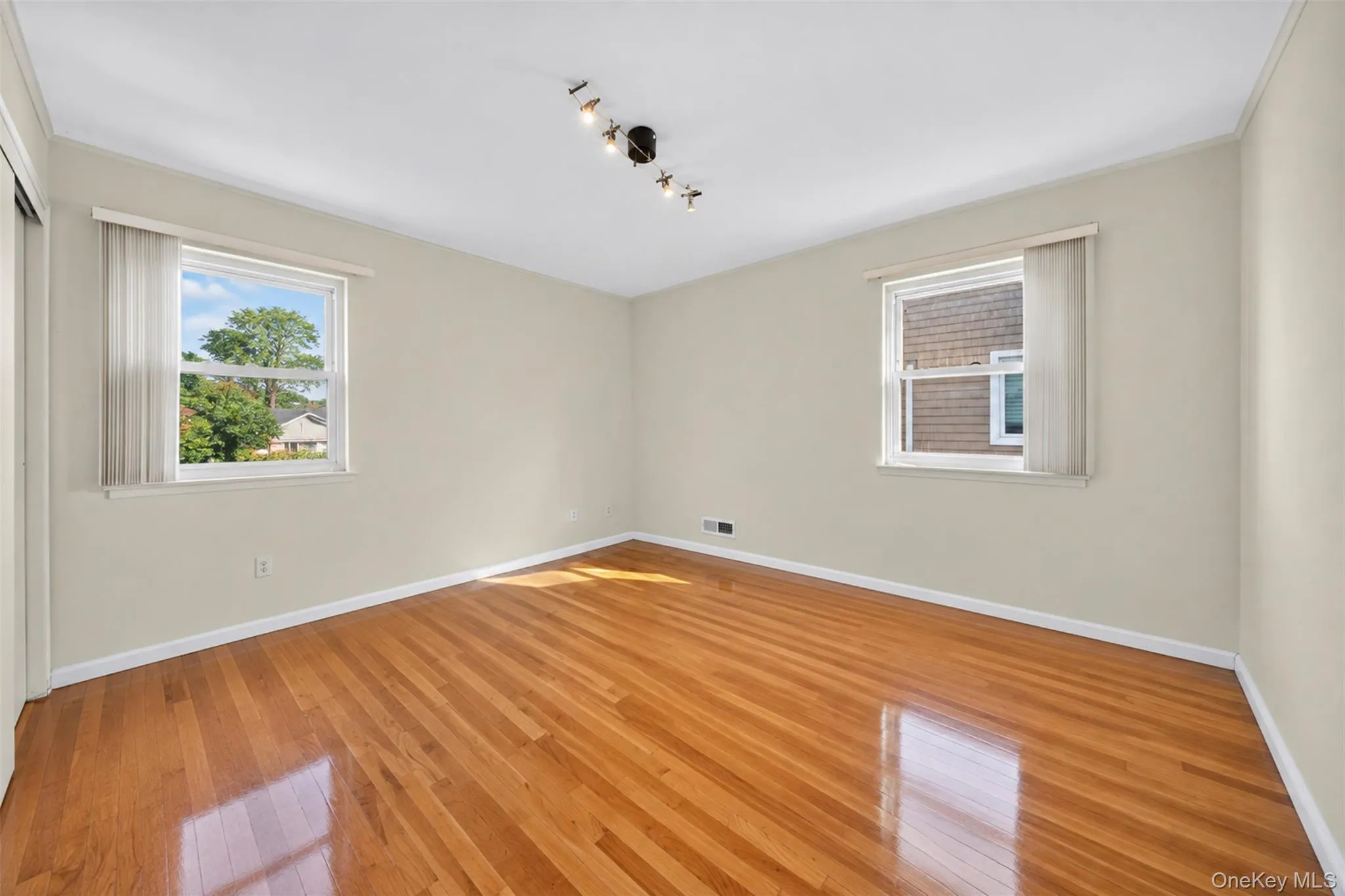 2843 Corporal Kennedy Street, New York, NY, 4 Bedrooms Bedrooms, 10 Rooms Rooms,3 BathroomsBathrooms,Residential,For Rent,Corporal Kennedy,0,1053823 2843 Corporal Kennedy Street, New York, NY, 4 Bedrooms Bedrooms, 10 Rooms Rooms,3 BathroomsBathrooms,Residential,For Rent,Corporal Kennedy,0,1053823