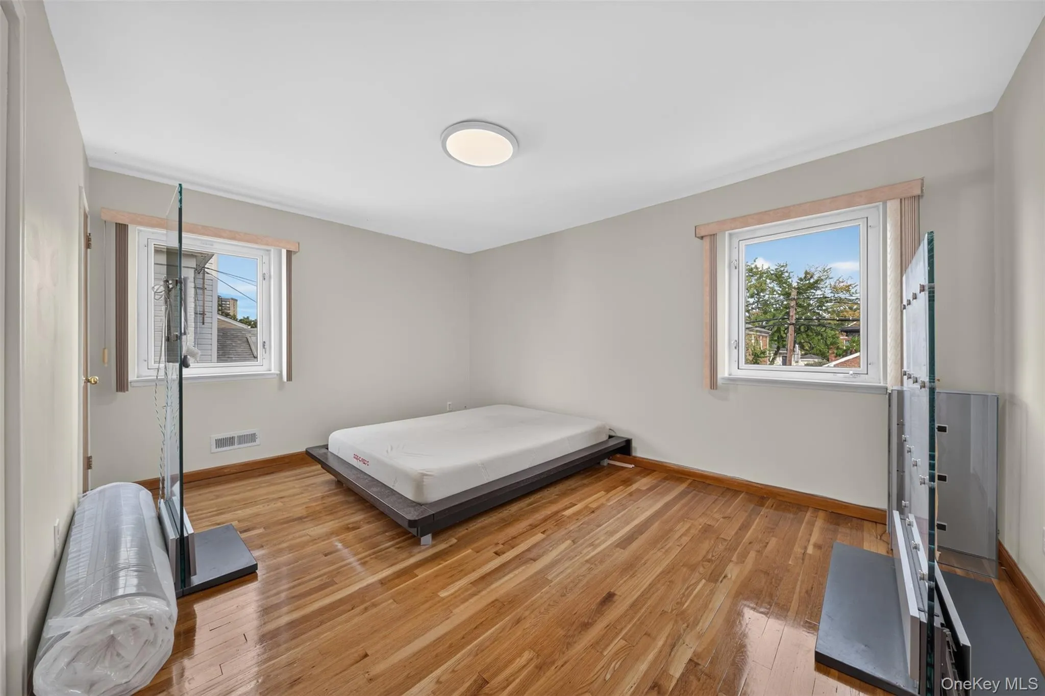 2843 Corporal Kennedy Street, New York, NY, 4 Bedrooms Bedrooms, 10 Rooms Rooms,3 BathroomsBathrooms,Residential,For Rent,Corporal Kennedy,0,1053823 2843 Corporal Kennedy Street, New York, NY, 4 Bedrooms Bedrooms, 10 Rooms Rooms,3 BathroomsBathrooms,Residential,For Rent,Corporal Kennedy,0,1053823