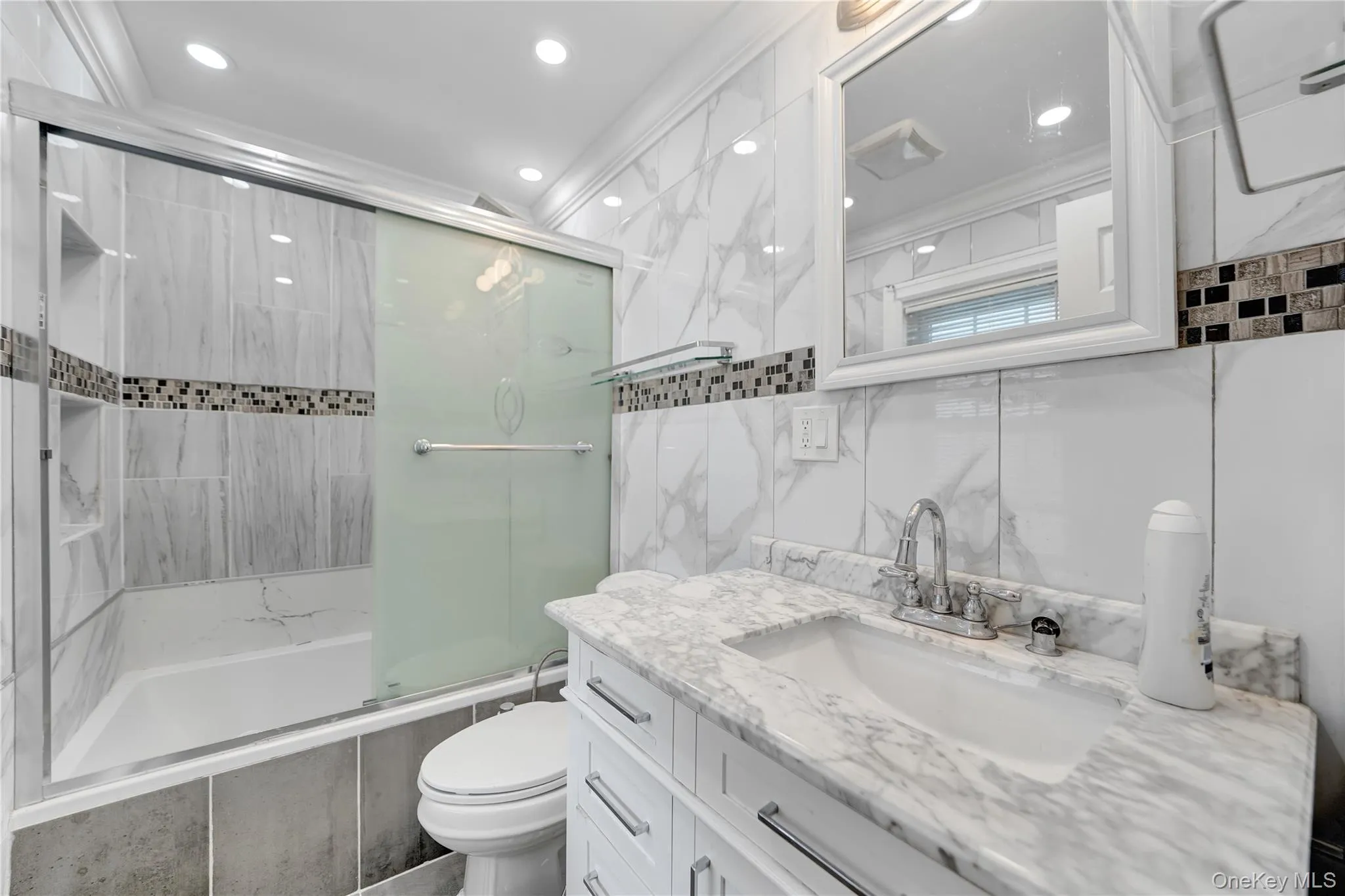 8865 192nd Street, New York, NY, 7 Bedroom Bedrooms, 15 Room Rooms,3 BathroomBathrooms,Residential Lease,For Rent,192nd,0,1053826 8865 192nd Street, New York, NY, 7 Bedroom Bedrooms, 15 Room Rooms,3 BathroomBathrooms,Residential Lease,For Rent,192nd,0,1053826