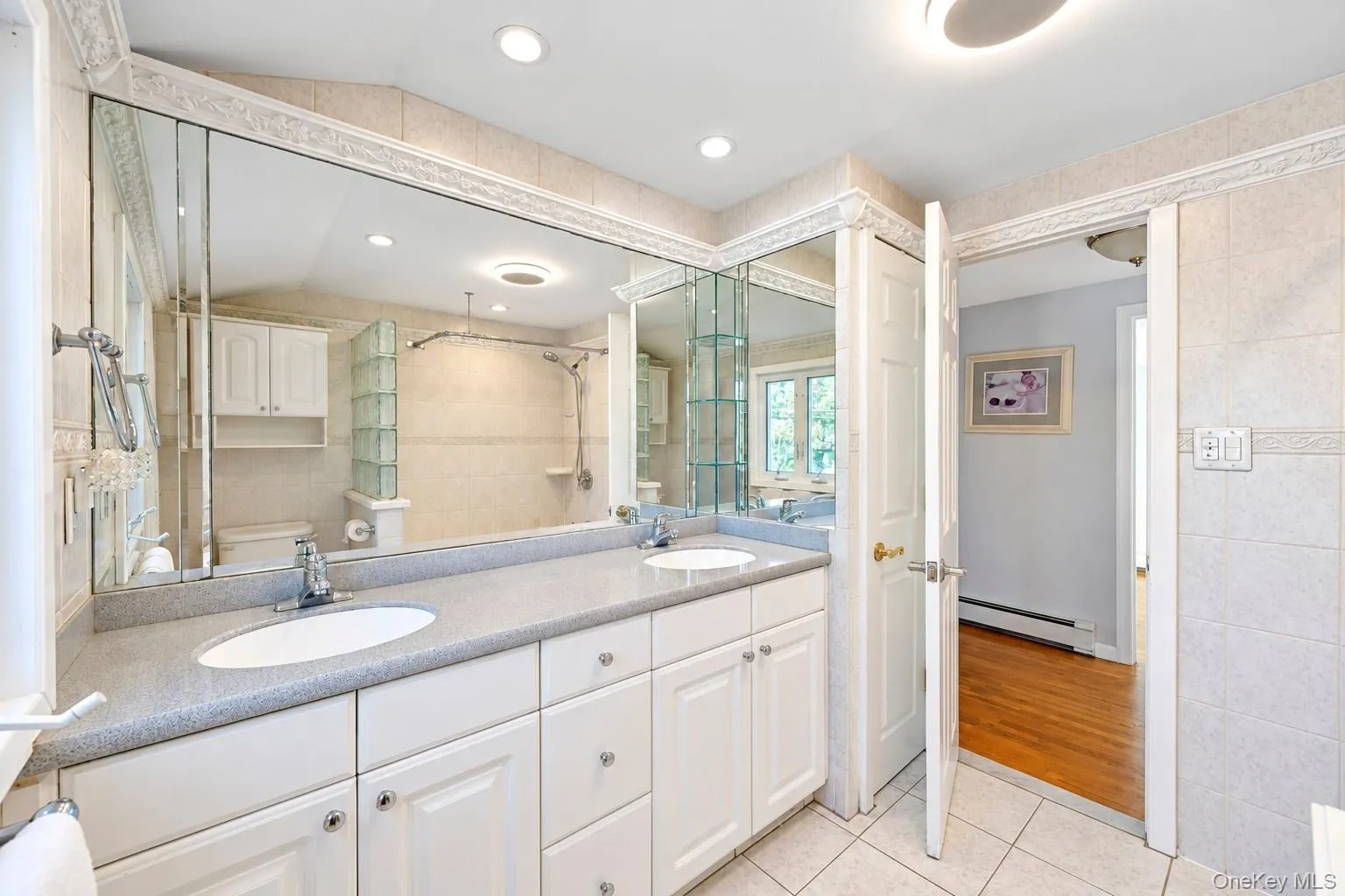 14 Hollingwood Drive, Brookhaven, NY, 5 Bedrooms Bedrooms, 8 Rooms Rooms,2 BathroomsBathrooms,Residential,For Rent,Hollingwood,0,1053828 14 Hollingwood Drive, Brookhaven, NY, 5 Bedrooms Bedrooms, 8 Rooms Rooms,2 BathroomsBathrooms,Residential,For Rent,Hollingwood,0,1053828