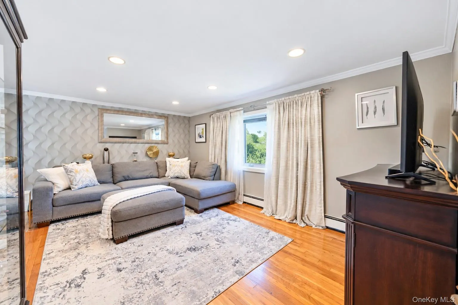 14 Hollingwood Drive, Brookhaven, NY, 5 Bedrooms Bedrooms, 8 Rooms Rooms,2 BathroomsBathrooms,Residential,For Rent,Hollingwood,0,1053828 14 Hollingwood Drive, Brookhaven, NY, 5 Bedrooms Bedrooms, 8 Rooms Rooms,2 BathroomsBathrooms,Residential,For Rent,Hollingwood,0,1053828