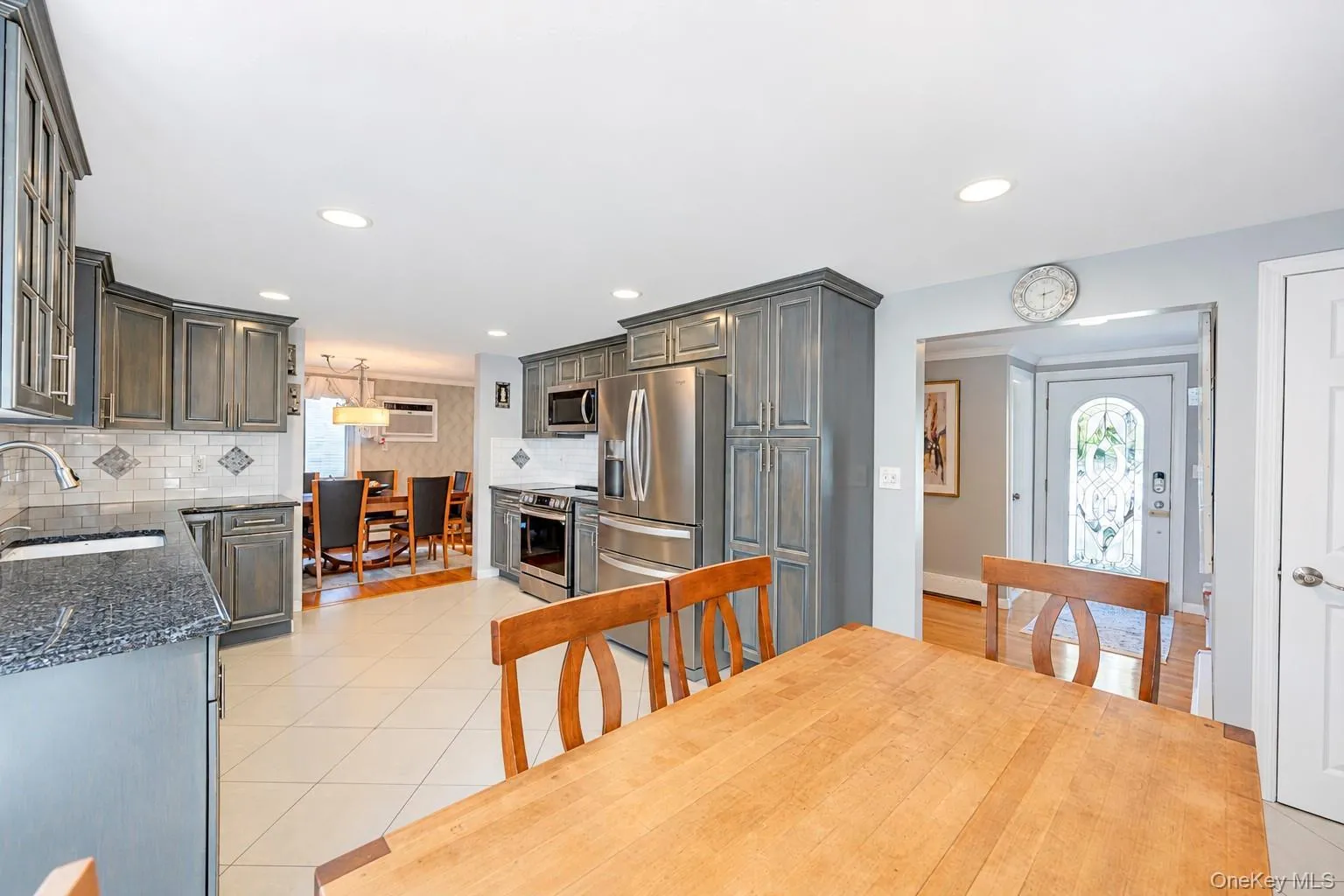 14 Hollingwood Drive, Brookhaven, NY, 5 Bedrooms Bedrooms, 8 Rooms Rooms,2 BathroomsBathrooms,Residential,For Rent,Hollingwood,0,1053828 14 Hollingwood Drive, Brookhaven, NY, 5 Bedrooms Bedrooms, 8 Rooms Rooms,2 BathroomsBathrooms,Residential,For Rent,Hollingwood,0,1053828