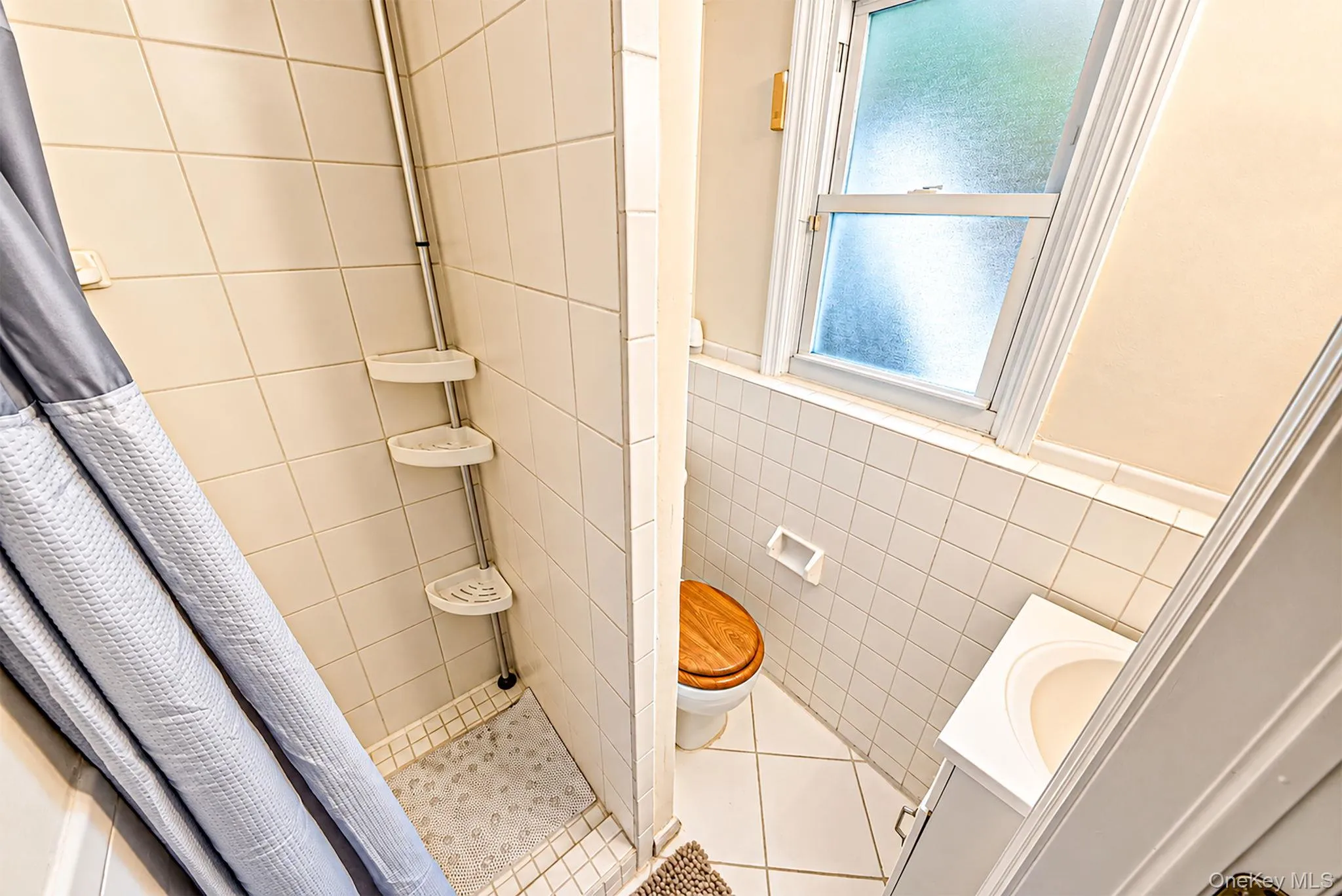 17 Marlowe Place, Huntington, NY, 3 Bedrooms Bedrooms, 8 Rooms Rooms,2 BathroomsBathrooms,Residential,For Rent,Marlowe,0,1053829 17 Marlowe Place, Huntington, NY, 3 Bedrooms Bedrooms, 8 Rooms Rooms,2 BathroomsBathrooms,Residential,For Rent,Marlowe,0,1053829
