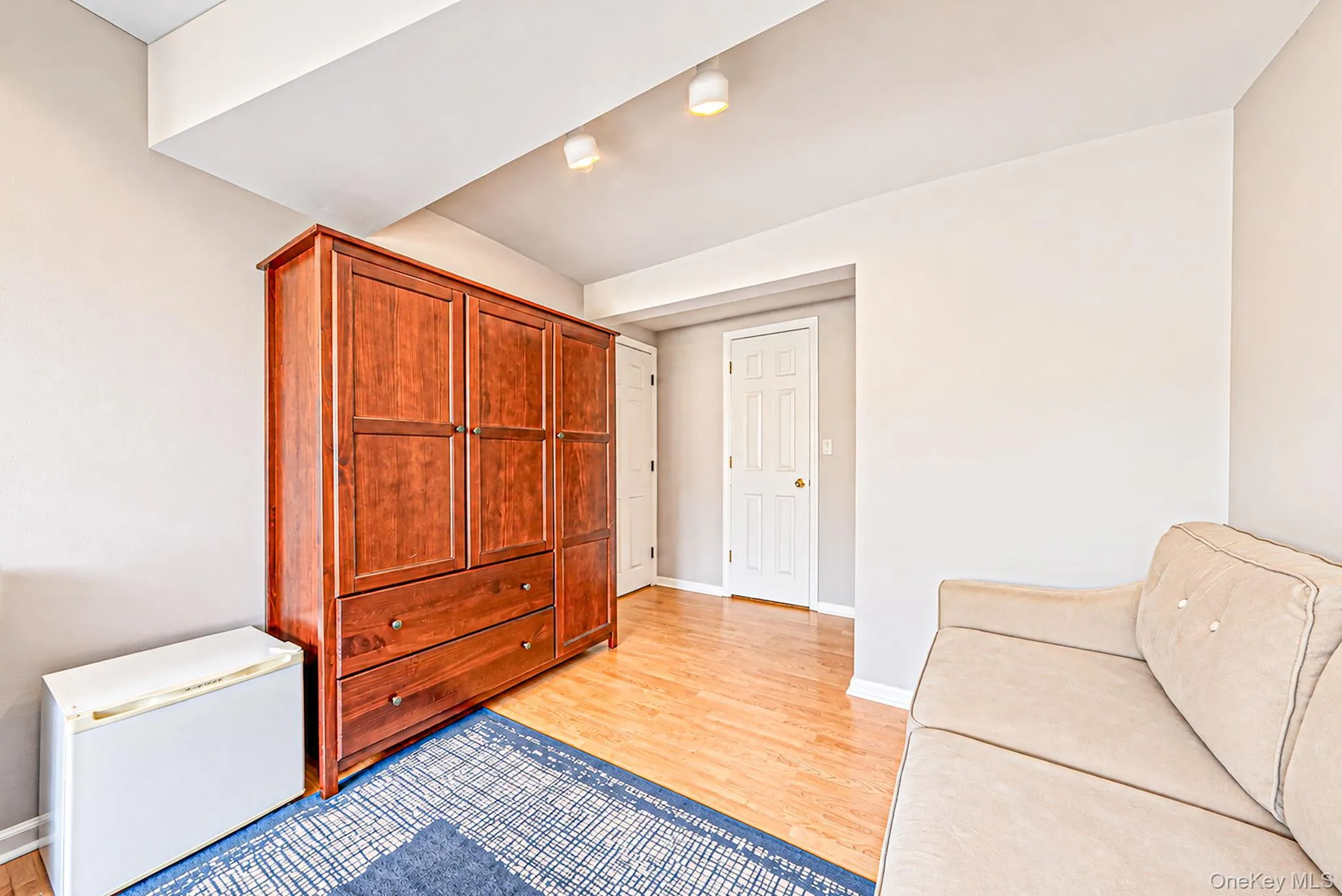 17 Marlowe Place, Huntington, NY, 3 Bedrooms Bedrooms, 8 Rooms Rooms,2 BathroomsBathrooms,Residential,For Rent,Marlowe,0,1053829 17 Marlowe Place, Huntington, NY, 3 Bedrooms Bedrooms, 8 Rooms Rooms,2 BathroomsBathrooms,Residential,For Rent,Marlowe,0,1053829