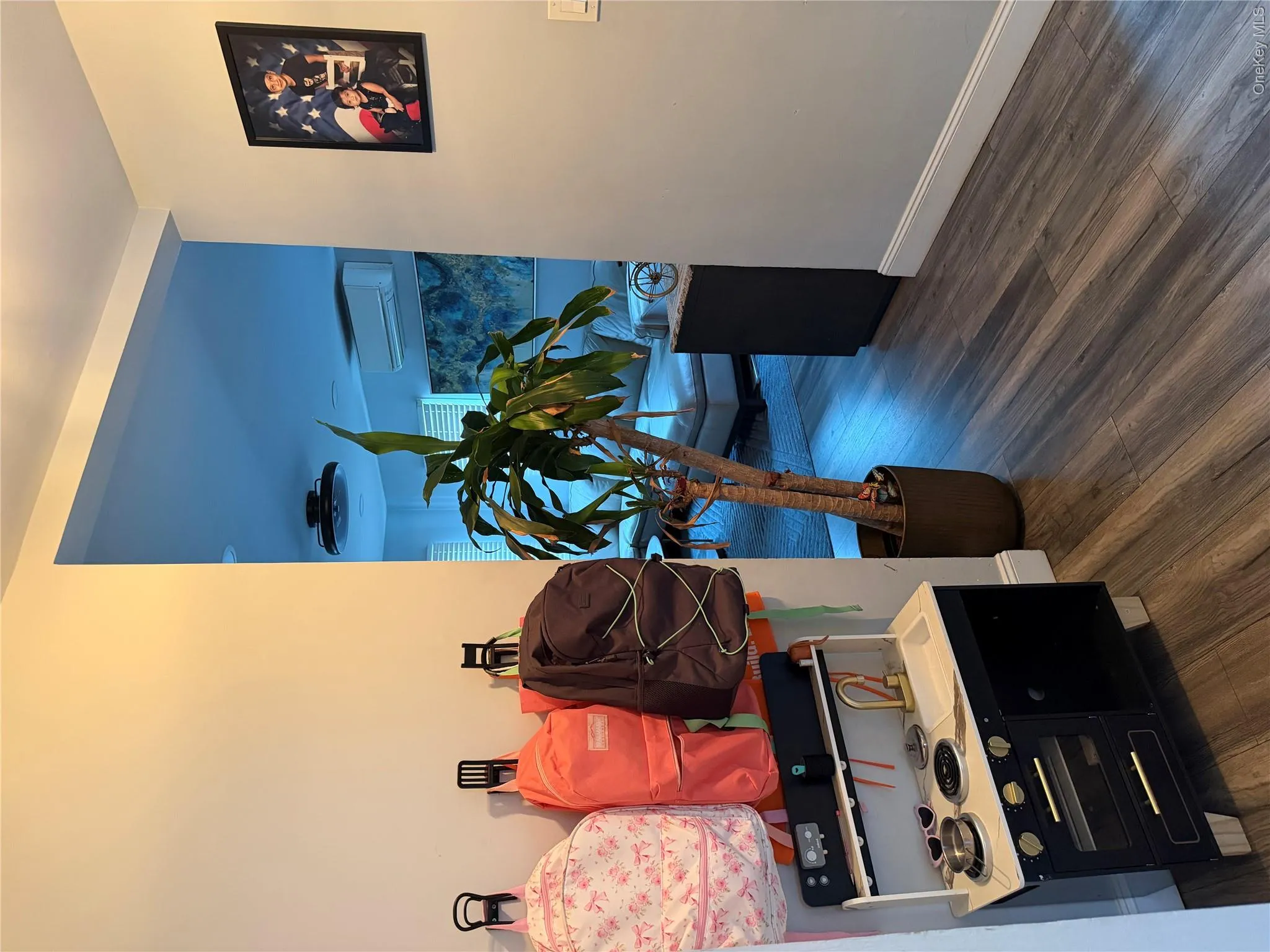 279 King Street, Hempstead, NY, 2 Bedrooms Bedrooms, 5 Rooms Rooms,1 BathroomBathrooms,Residential,For Rent,King,0,1053832 279 King Street, Hempstead, NY, 2 Bedrooms Bedrooms, 5 Rooms Rooms,1 BathroomBathrooms,Residential,For Rent,King,0,1053832