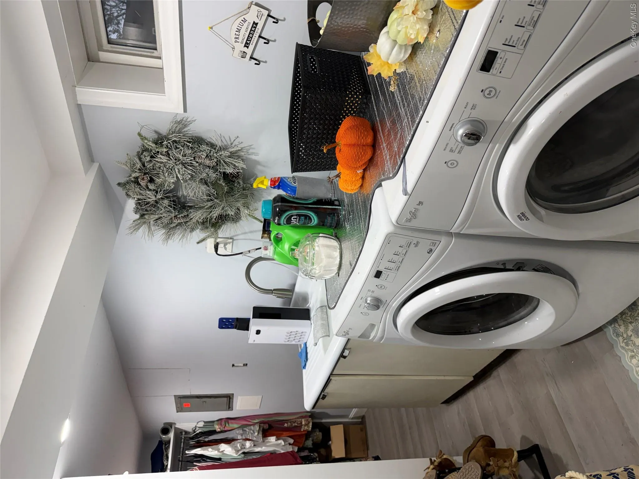 279 King Street, Hempstead, NY, 2 Bedrooms Bedrooms, 5 Rooms Rooms,1 BathroomBathrooms,Residential,For Rent,King,0,1053832 279 King Street, Hempstead, NY, 2 Bedrooms Bedrooms, 5 Rooms Rooms,1 BathroomBathrooms,Residential,For Rent,King,0,1053832