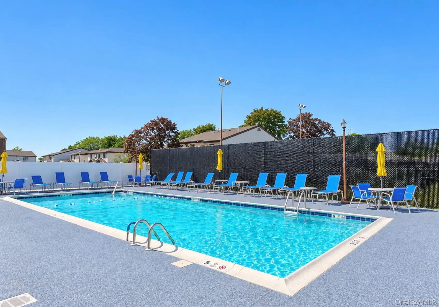 162 Cambridge Drive, Babylon, NY, 2 Bedrooms Bedrooms, 5 Rooms Rooms,1 BathroomBathrooms,Residential,For Rent,Cambridge,0,1053844 162 Cambridge Drive, Babylon, NY, 2 Bedrooms Bedrooms, 5 Rooms Rooms,1 BathroomBathrooms,Residential,For Rent,Cambridge,0,1053844