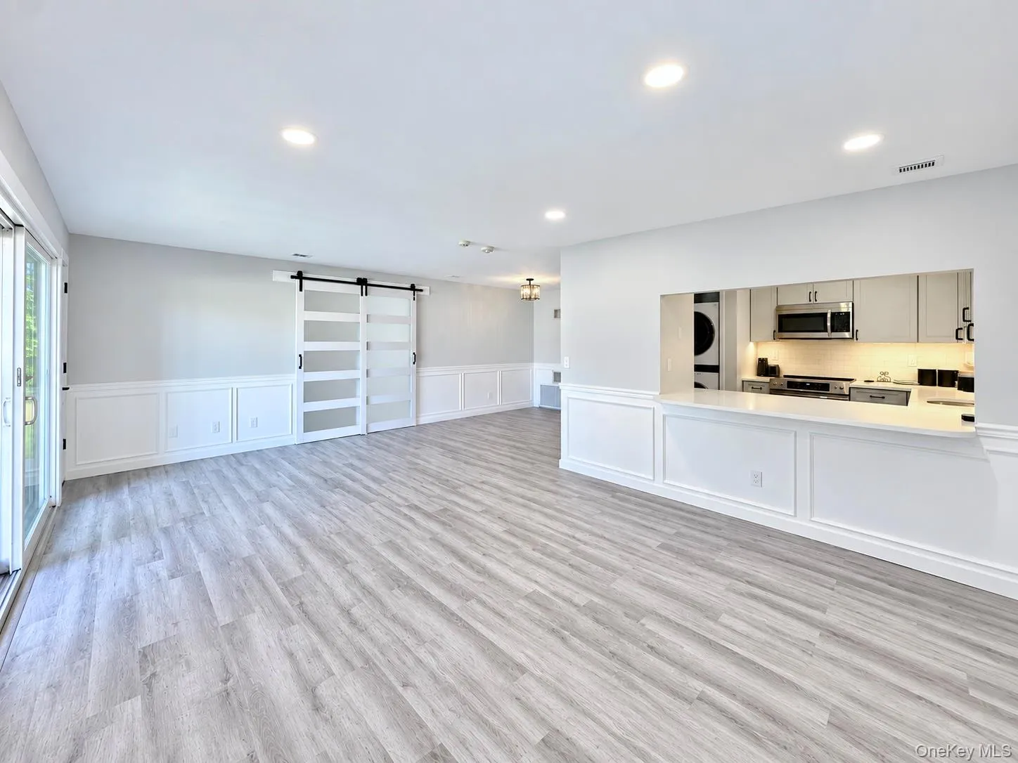 162 Cambridge Drive, Babylon, NY, 2 Bedrooms Bedrooms, 5 Rooms Rooms,1 BathroomBathrooms,Residential,For Rent,Cambridge,0,1053844 162 Cambridge Drive, Babylon, NY, 2 Bedrooms Bedrooms, 5 Rooms Rooms,1 BathroomBathrooms,Residential,For Rent,Cambridge,0,1053844