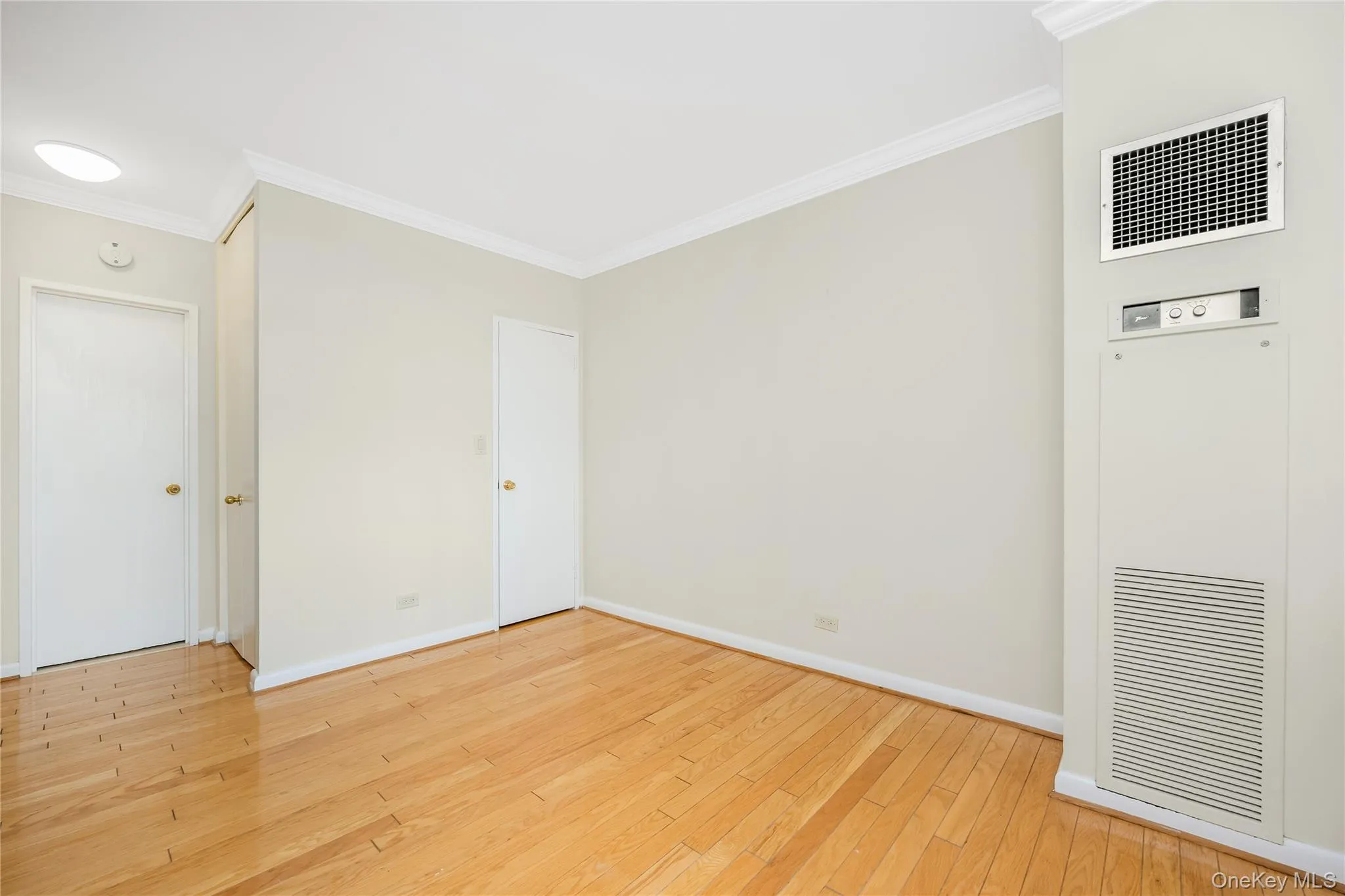 269-10 Grand Central Parkway, New York, NY, 2 Rooms Rooms,1 BathroomBathrooms,Residential,For Rent,Grand Central,0,1053847 269-10 Grand Central Parkway, New York, NY, 2 Rooms Rooms,1 BathroomBathrooms,Residential,For Rent,Grand Central,0,1053847