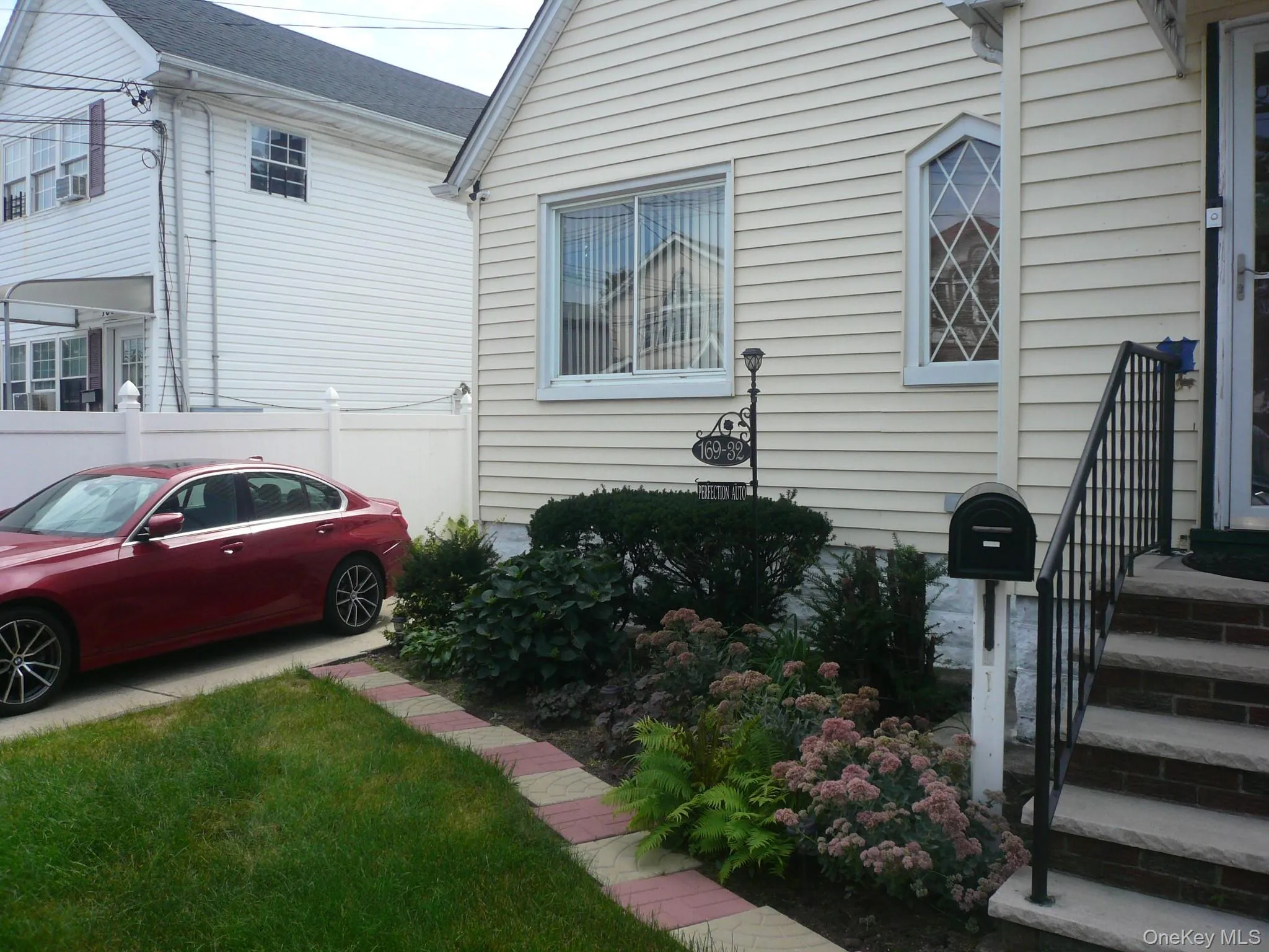 16932 144th Road, New York, NY, 4 Bedrooms Bedrooms, 8 Rooms Rooms,2 BathroomsBathrooms,Residential Lease,For Rent,144th,0,1053854 16932 144th Road, New York, NY, 4 Bedrooms Bedrooms, 8 Rooms Rooms,2 BathroomsBathrooms,Residential Lease,For Rent,144th,0,1053854