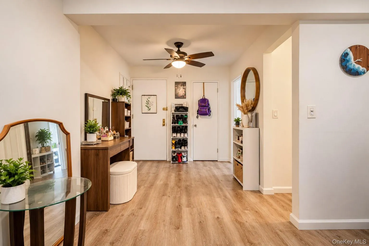 16 Main Street, Hempstead, NY, 1 Bedroom Bedrooms, 4 Rooms Rooms,1 BathroomBathrooms,Residential,For Rent,Main,0,1053859 16 Main Street, Hempstead, NY, 1 Bedroom Bedrooms, 4 Rooms Rooms,1 BathroomBathrooms,Residential,For Rent,Main,0,1053859