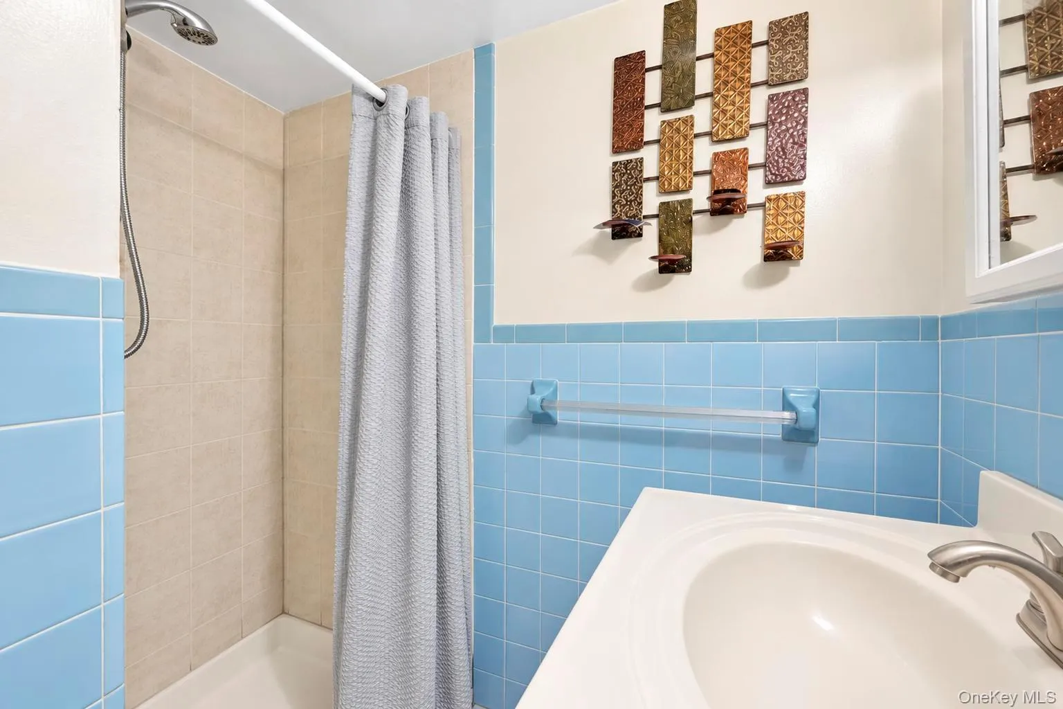33 Claridge Avenue, Hempstead, NY, 2 Bedrooms Bedrooms, 6 Rooms Rooms,2 BathroomsBathrooms,Residential,For Rent,Claridge,0,1053863 33 Claridge Avenue, Hempstead, NY, 2 Bedrooms Bedrooms, 6 Rooms Rooms,2 BathroomsBathrooms,Residential,For Rent,Claridge,0,1053863