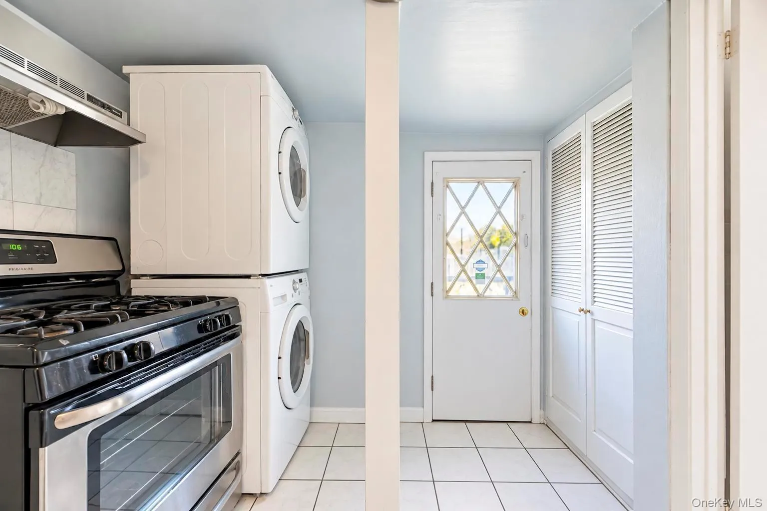 33 Claridge Avenue, Hempstead, NY, 2 Bedrooms Bedrooms, 6 Rooms Rooms,2 BathroomsBathrooms,Residential,For Rent,Claridge,0,1053863 33 Claridge Avenue, Hempstead, NY, 2 Bedrooms Bedrooms, 6 Rooms Rooms,2 BathroomsBathrooms,Residential,For Rent,Claridge,0,1053863
