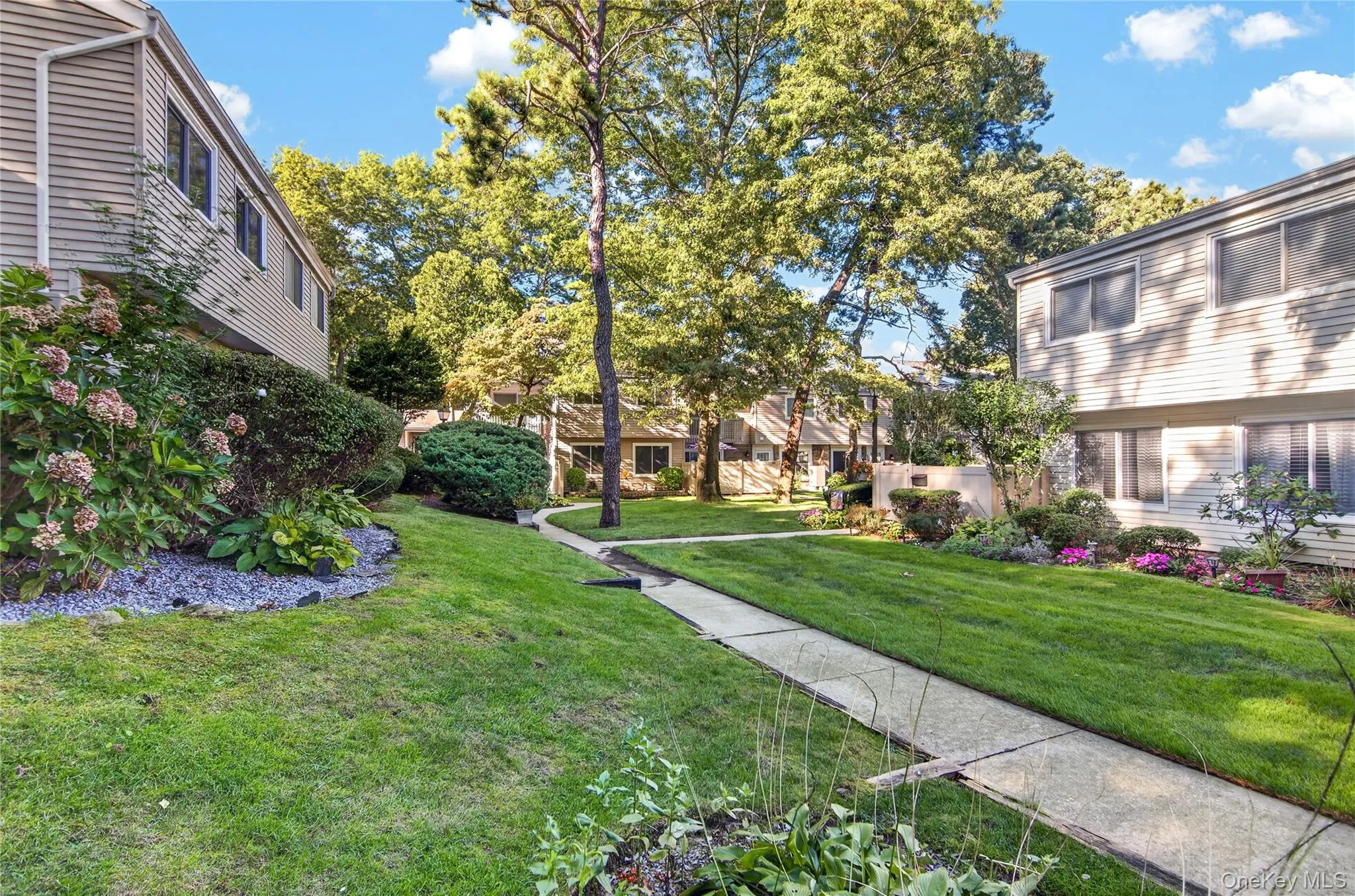 225 Springmeadow Drive, Islip, NY, 3 Bedrooms Bedrooms, 5 Rooms Rooms,1 BathroomBathrooms,Residential,For Rent,Springmeadow,0,1053864 225 Springmeadow Drive, Islip, NY, 3 Bedrooms Bedrooms, 5 Rooms Rooms,1 BathroomBathrooms,Residential,For Rent,Springmeadow,0,1053864