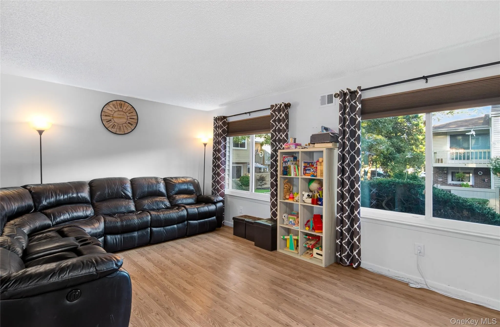 225 Springmeadow Drive, Islip, NY, 3 Bedrooms Bedrooms, 5 Rooms Rooms,1 BathroomBathrooms,Residential,For Rent,Springmeadow,0,1053864 225 Springmeadow Drive, Islip, NY, 3 Bedrooms Bedrooms, 5 Rooms Rooms,1 BathroomBathrooms,Residential,For Rent,Springmeadow,0,1053864