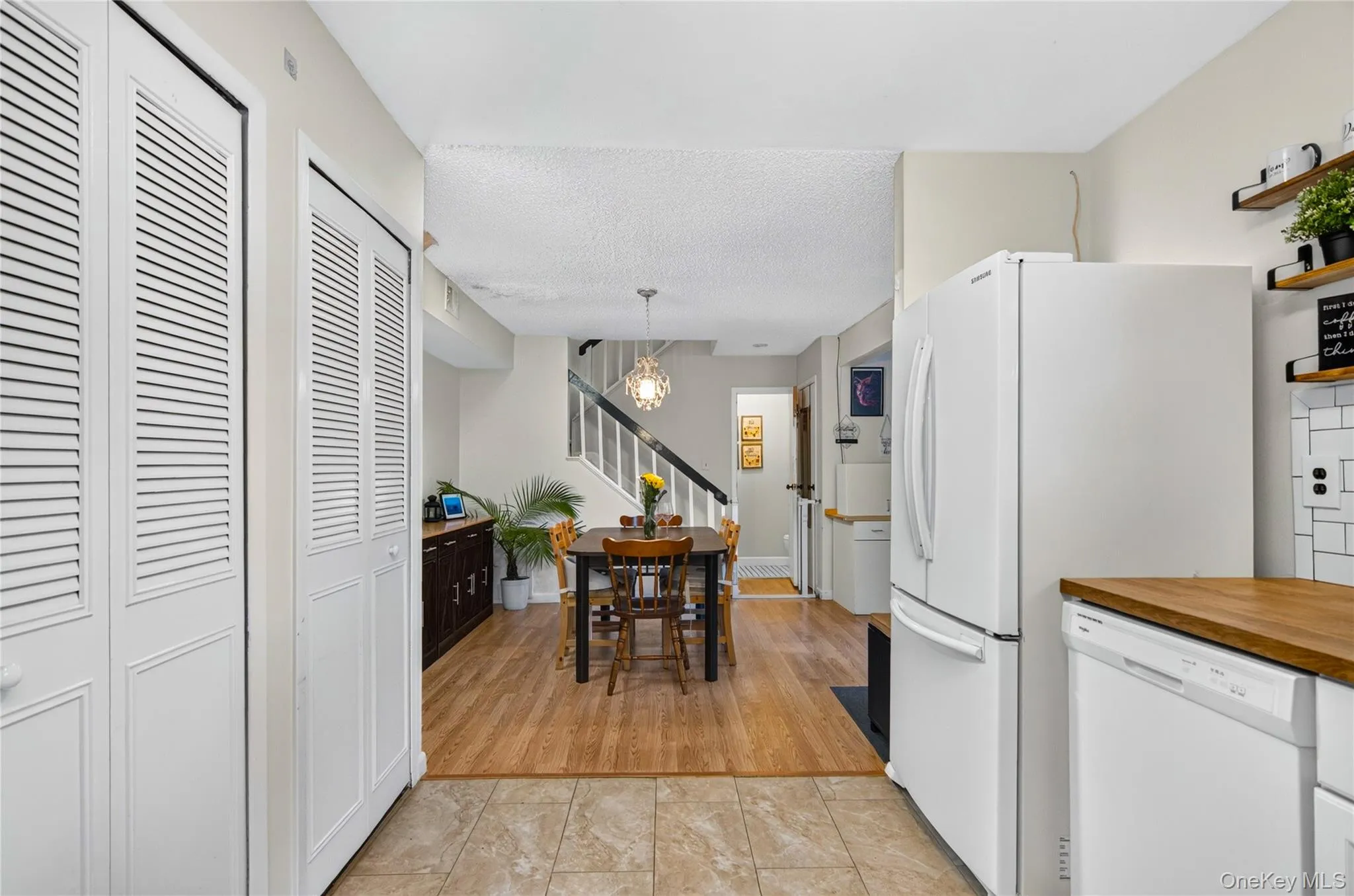 225 Springmeadow Drive, Islip, NY, 3 Bedrooms Bedrooms, 5 Rooms Rooms,1 BathroomBathrooms,Residential,For Rent,Springmeadow,0,1053864 225 Springmeadow Drive, Islip, NY, 3 Bedrooms Bedrooms, 5 Rooms Rooms,1 BathroomBathrooms,Residential,For Rent,Springmeadow,0,1053864