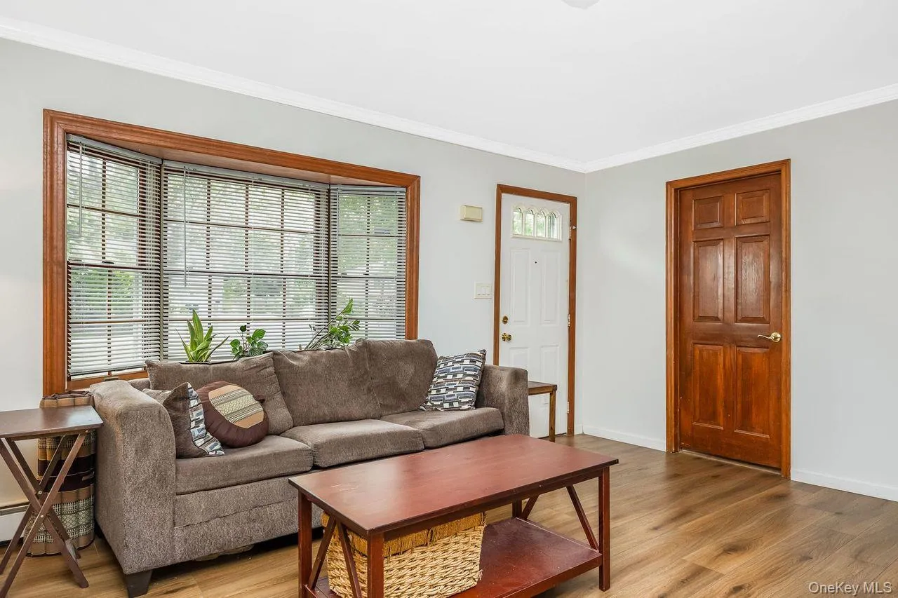499 Revilo Avenue, Brookhaven, NY, 2 Bedrooms Bedrooms, 5 Rooms Rooms,1 BathroomBathrooms,Residential,For Rent,Revilo,0,1053867 499 Revilo Avenue, Brookhaven, NY, 2 Bedrooms Bedrooms, 5 Rooms Rooms,1 BathroomBathrooms,Residential,For Rent,Revilo,0,1053867