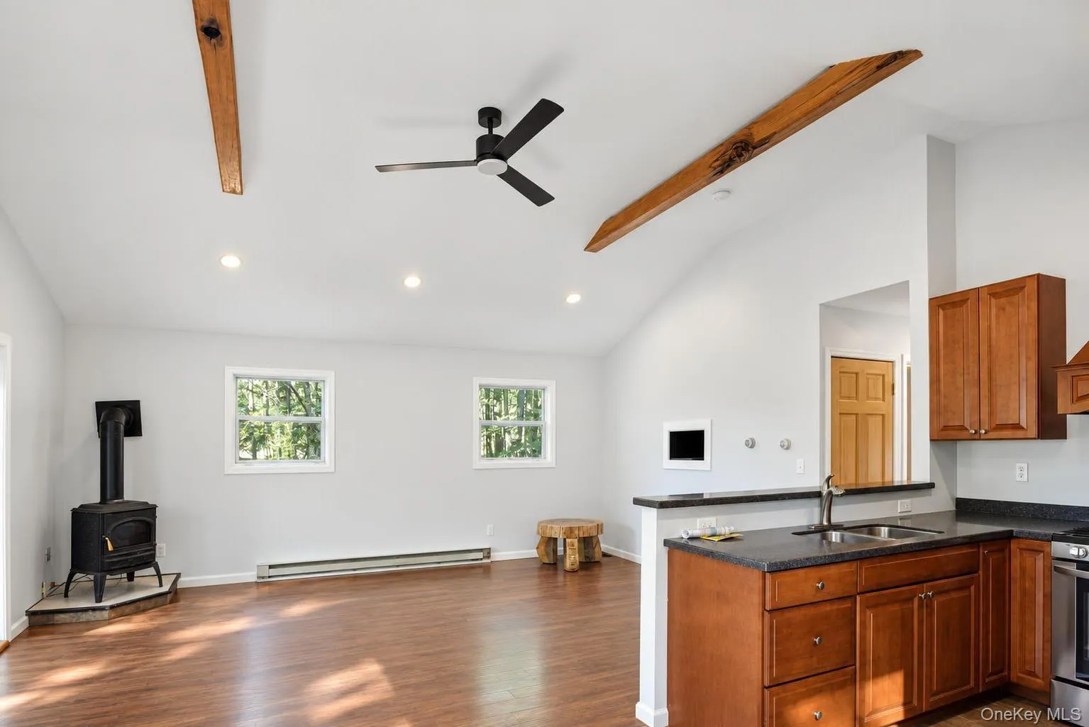 93 Starlight Drive, Thompson, NY, 2 Bedrooms Bedrooms, 4 Rooms Rooms,1 BathroomBathrooms,Residential,For Rent,Starlight,0,1053871 93 Starlight Drive, Thompson, NY, 2 Bedrooms Bedrooms, 4 Rooms Rooms,1 BathroomBathrooms,Residential,For Rent,Starlight,0,1053871
