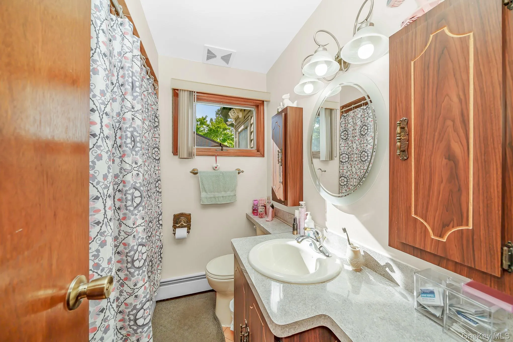 22 Willow Street, Islip, NY, 3 Bedrooms Bedrooms, 7 Rooms Rooms,1 BathroomBathrooms,Residential,For Rent,Willow,0,1053872 22 Willow Street, Islip, NY, 3 Bedrooms Bedrooms, 7 Rooms Rooms,1 BathroomBathrooms,Residential,For Rent,Willow,0,1053872