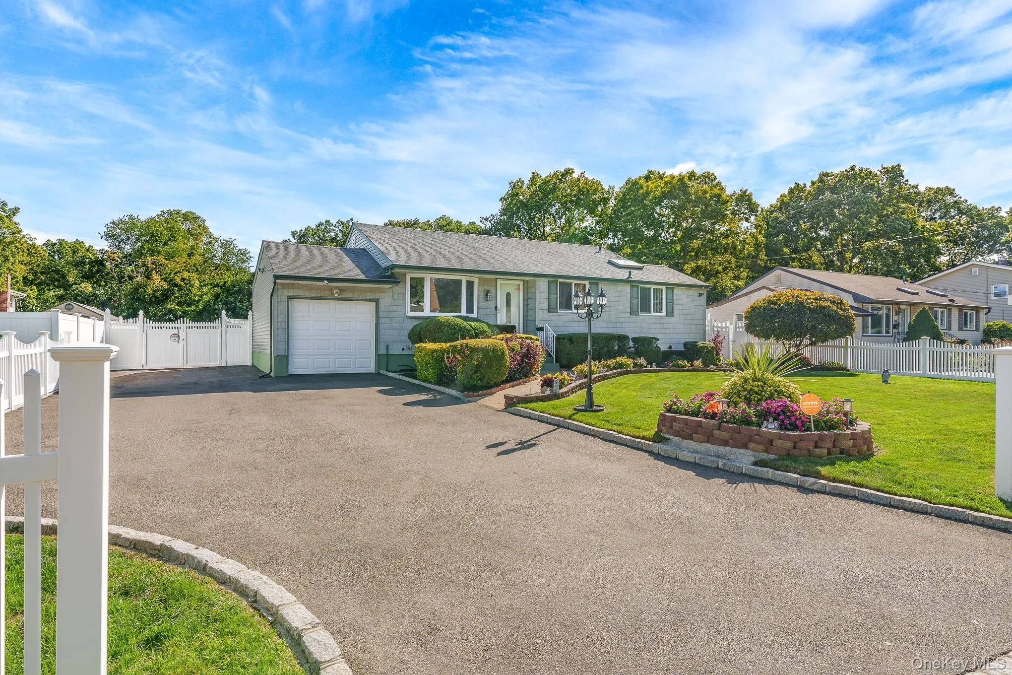 22 Willow Street, Islip, NY, 3 Bedrooms Bedrooms, 7 Rooms Rooms,1 BathroomBathrooms,Residential,For Rent,Willow,0,1053872 22 Willow Street, Islip, NY, 3 Bedrooms Bedrooms, 7 Rooms Rooms,1 BathroomBathrooms,Residential,For Rent,Willow,0,1053872