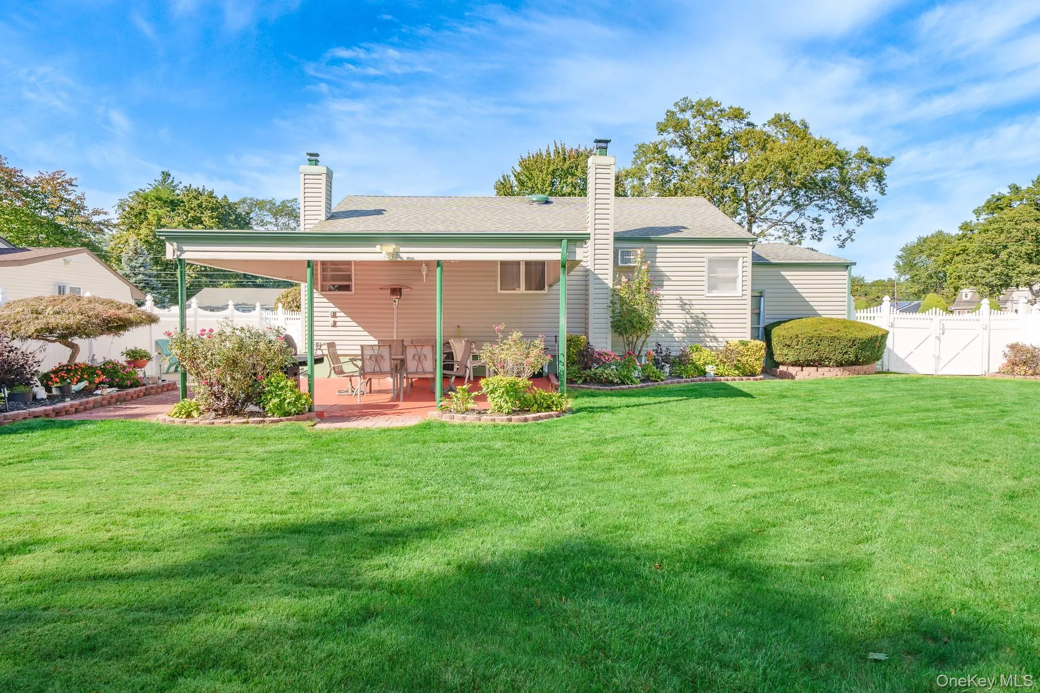 22 Willow Street, Islip, NY, 3 Bedrooms Bedrooms, 7 Rooms Rooms,1 BathroomBathrooms,Residential,For Rent,Willow,0,1053872 22 Willow Street, Islip, NY, 3 Bedrooms Bedrooms, 7 Rooms Rooms,1 BathroomBathrooms,Residential,For Rent,Willow,0,1053872