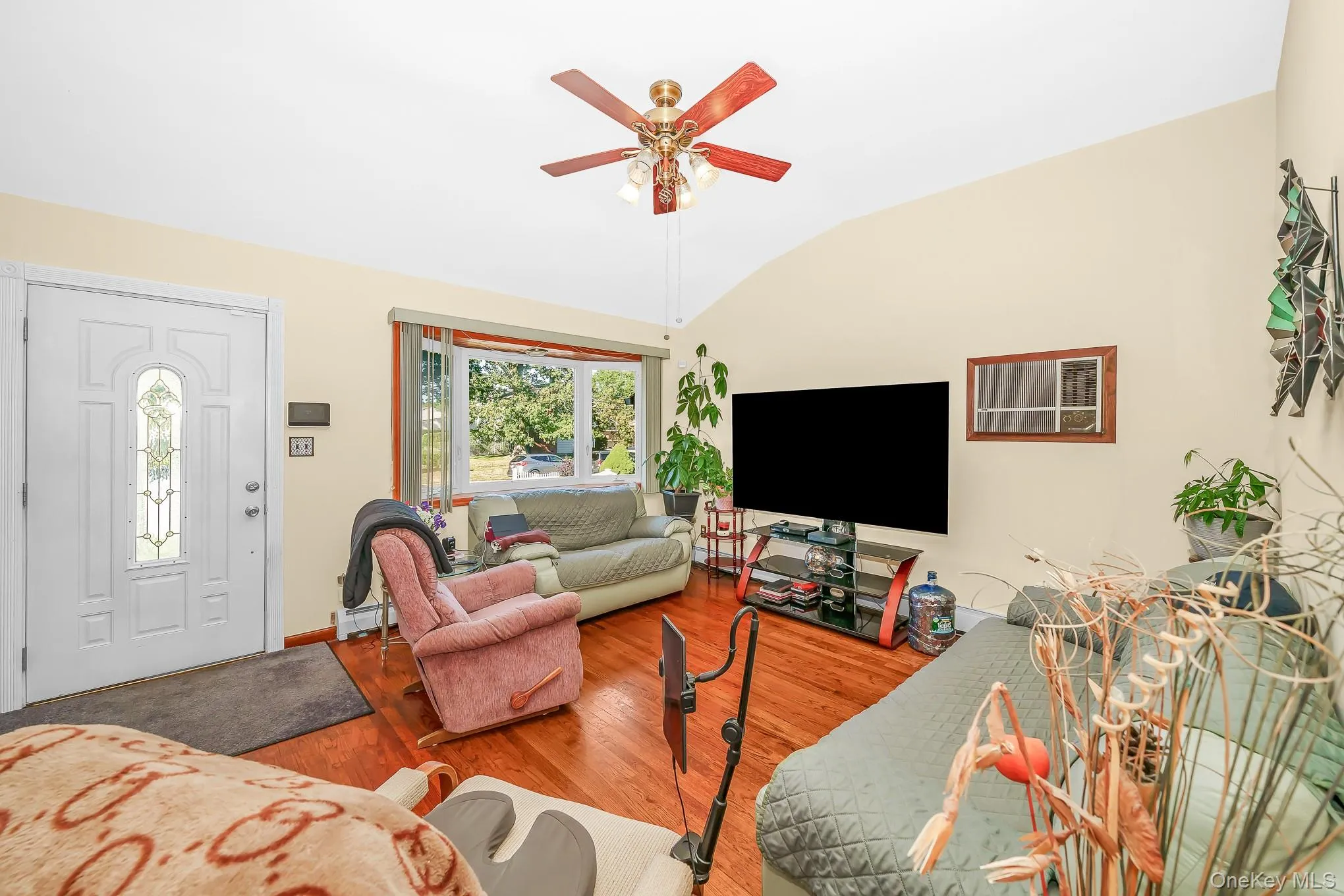 22 Willow Street, Islip, NY, 3 Bedrooms Bedrooms, 7 Rooms Rooms,1 BathroomBathrooms,Residential,For Rent,Willow,0,1053872 22 Willow Street, Islip, NY, 3 Bedrooms Bedrooms, 7 Rooms Rooms,1 BathroomBathrooms,Residential,For Rent,Willow,0,1053872