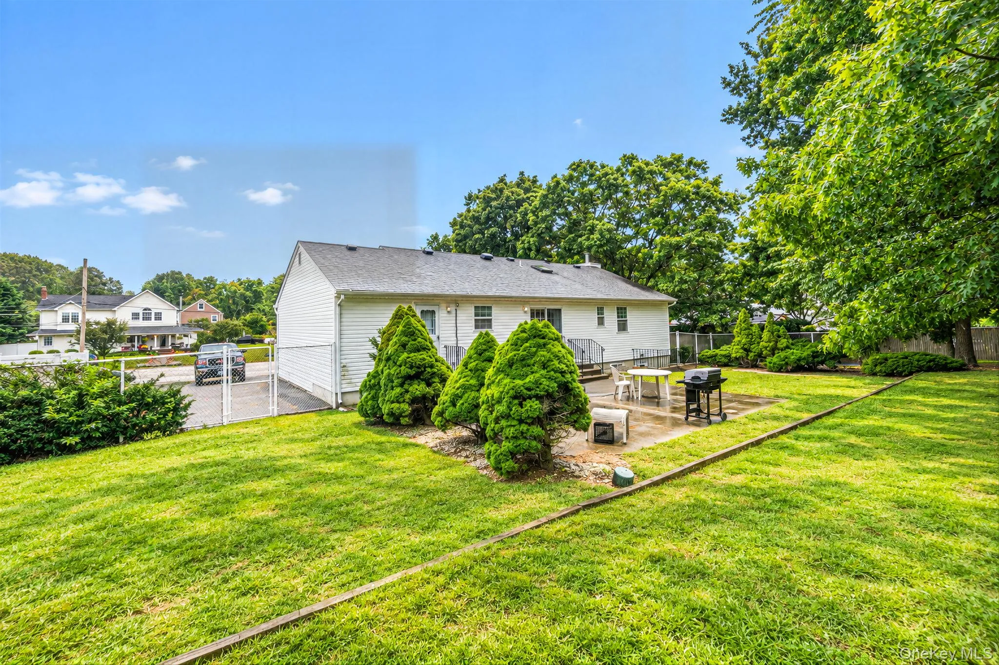 23 School Street, Brookhaven, NY, 3 Bedrooms Bedrooms, 6 Rooms Rooms,3 BathroomsBathrooms,Residential,For Rent,School,0,1053875 23 School Street, Brookhaven, NY, 3 Bedrooms Bedrooms, 6 Rooms Rooms,3 BathroomsBathrooms,Residential,For Rent,School,0,1053875
