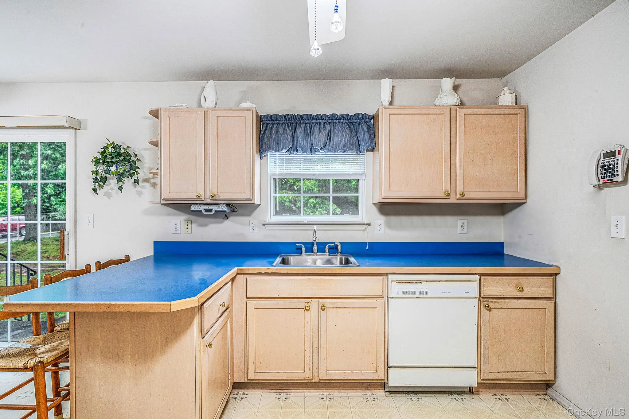 23 School Street, Brookhaven, NY, 3 Bedrooms Bedrooms, 6 Rooms Rooms,3 BathroomsBathrooms,Residential,For Rent,School,0,1053875 23 School Street, Brookhaven, NY, 3 Bedrooms Bedrooms, 6 Rooms Rooms,3 BathroomsBathrooms,Residential,For Rent,School,0,1053875
