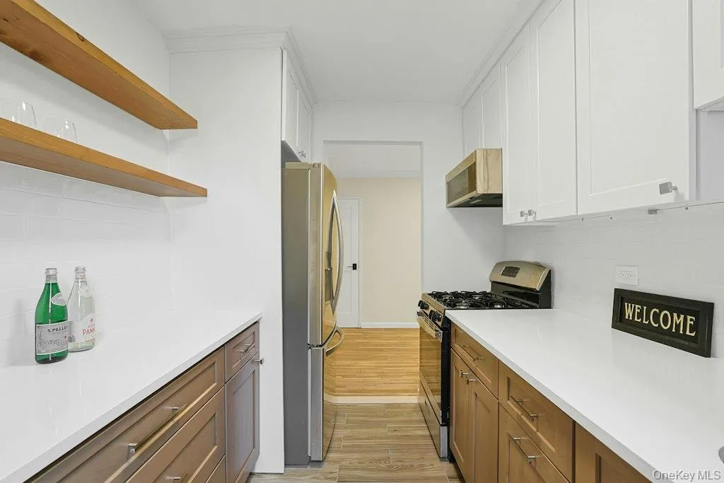3363 Sedgwick Avenue, New York, NY, 1 Bedroom Bedrooms, 2 Rooms Rooms,1 BathroomBathrooms,Residential,For Rent,Sedgwick,0,1053876 3363 Sedgwick Avenue, New York, NY, 1 Bedroom Bedrooms, 2 Rooms Rooms,1 BathroomBathrooms,Residential,For Rent,Sedgwick,0,1053876